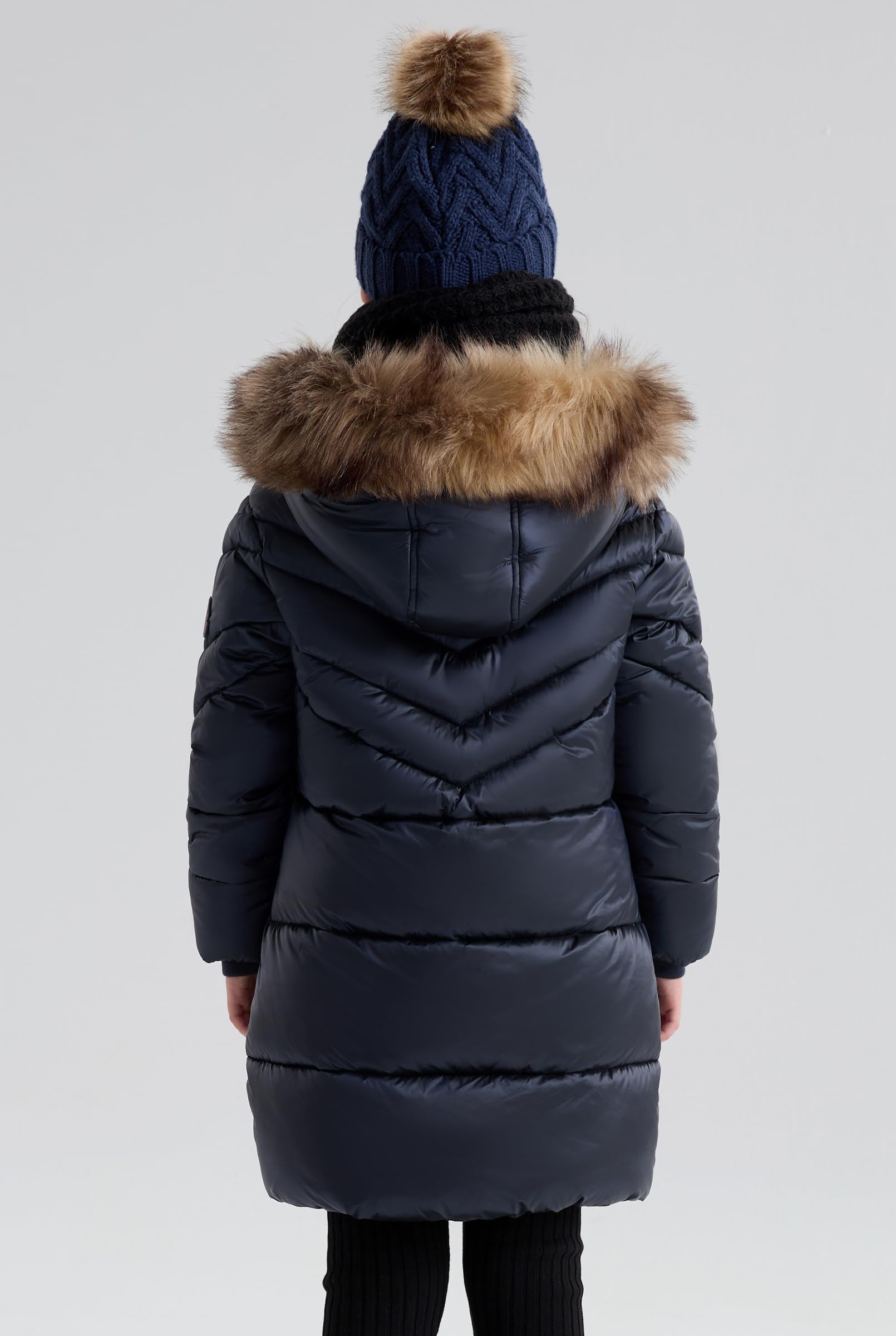 SOLOCOTE Abrigo de invierno acolchado para niñas con capucha de piel sintética, forrado de sherpa, parka resistente al agua y de gran peso