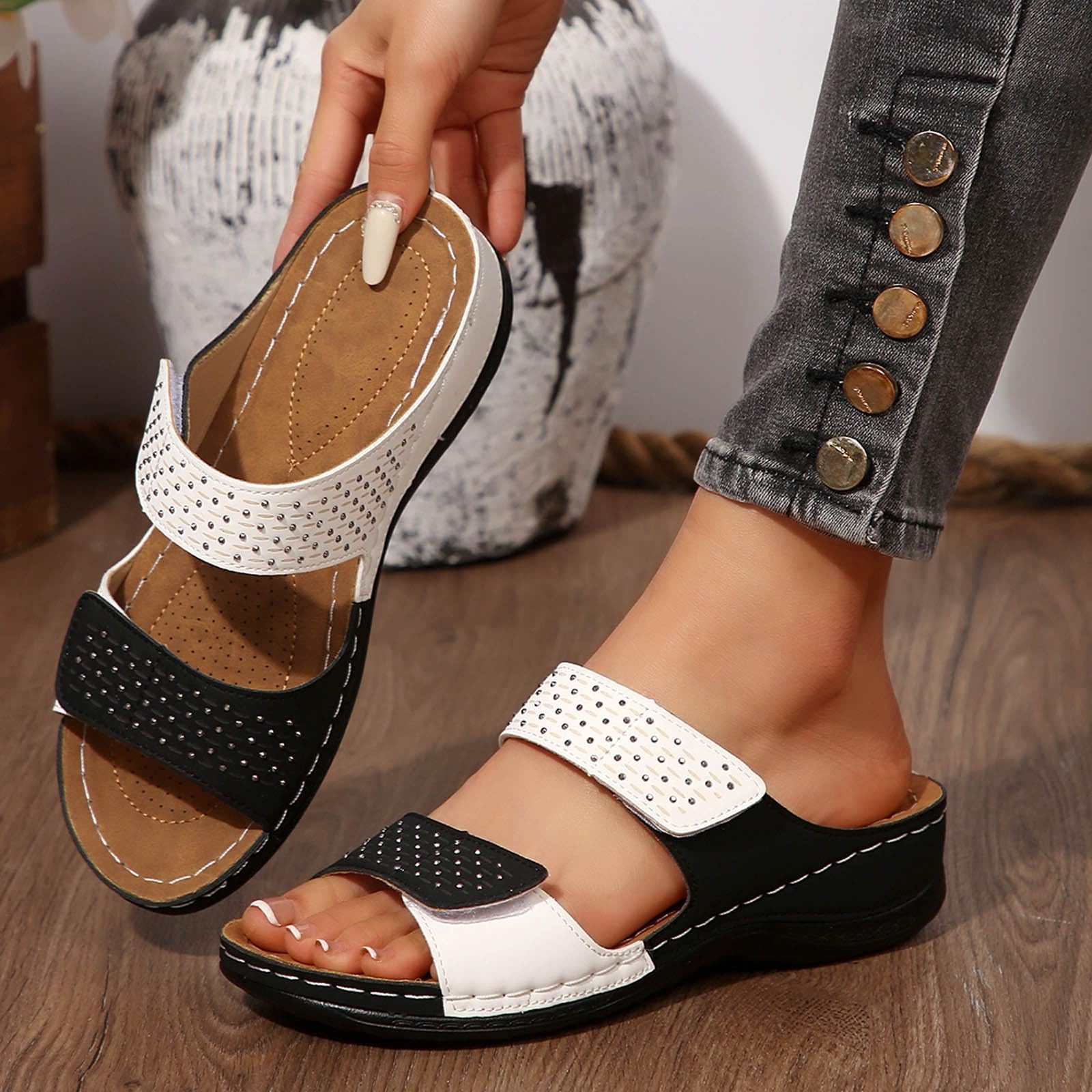Genérico Elegantes Pantuflas Femeninas con diseño de imitación para Uso Diario Informal atuendos Verano Exquisita Parte Superior Cuero y construcción tacón cuña