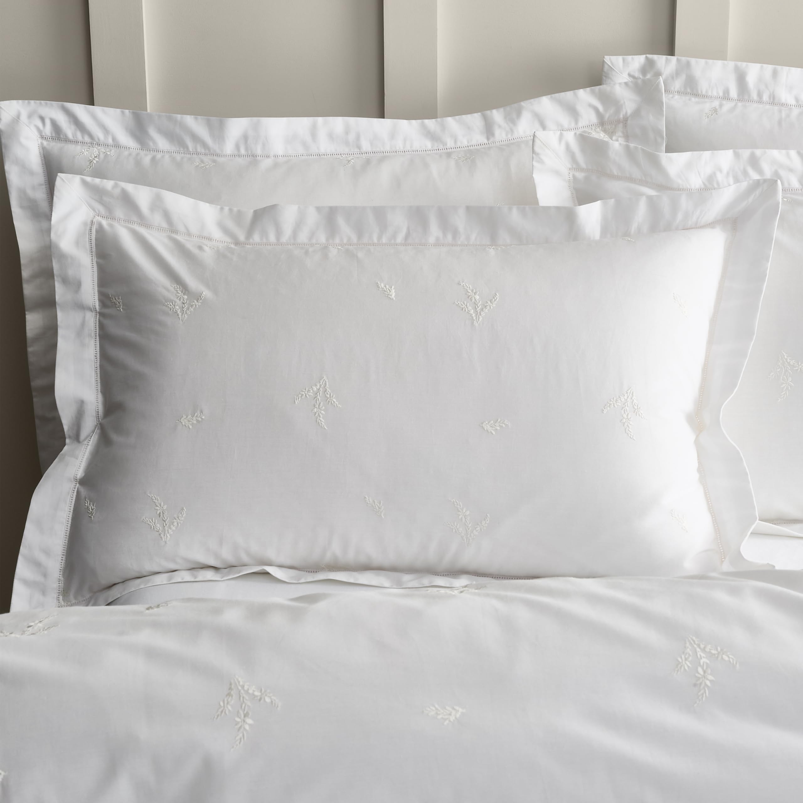Bianca Lottie Floral Embroidery 180 Thread Count Cotton Oxford Pillowcase White