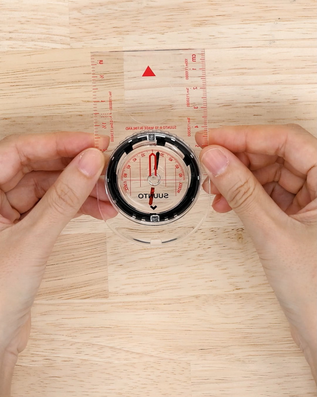 Amazon.co.jp: スント(SUUNTO) コンパス 登山 方位磁石 A-10NH