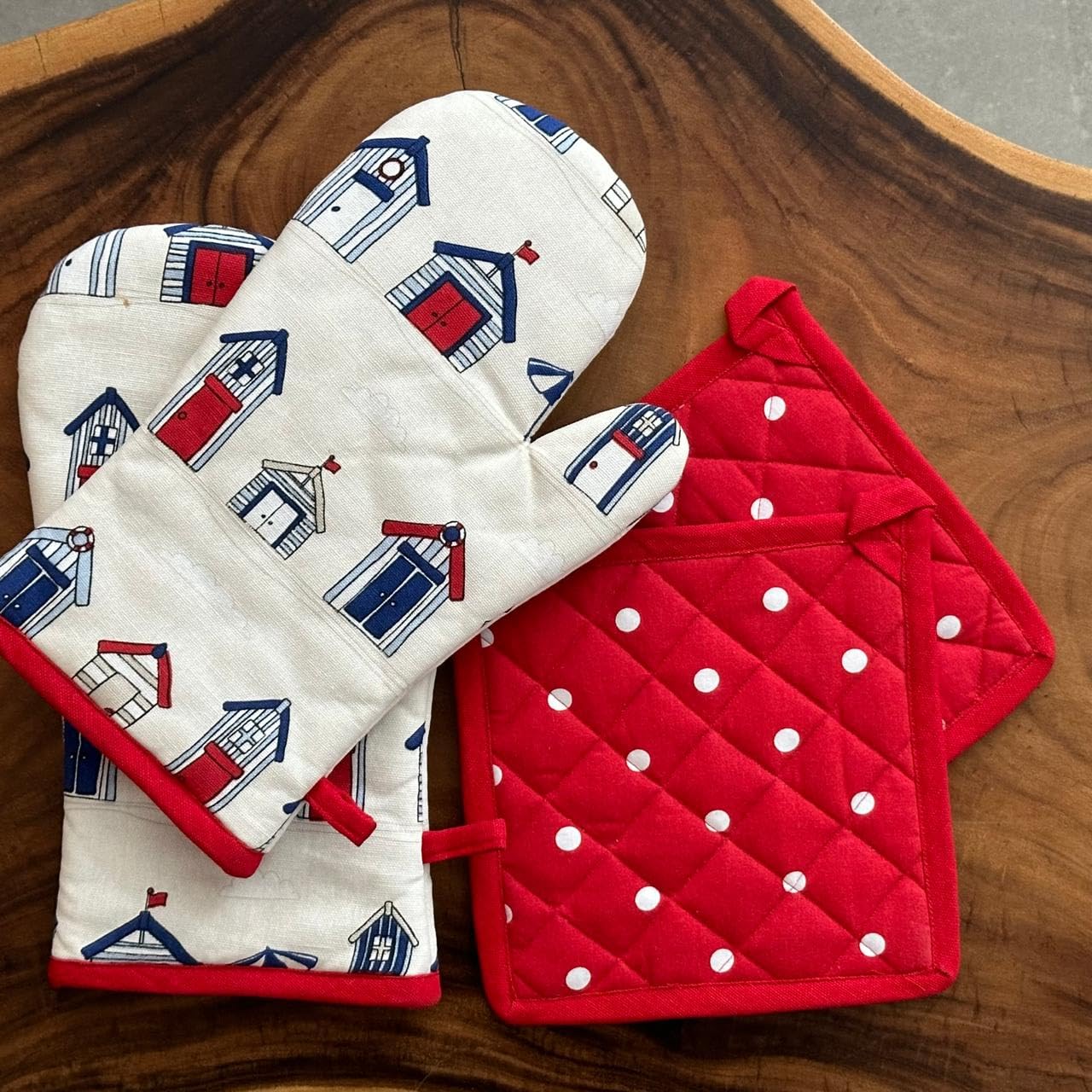 Oak & Lily Combo Set of Microwave Oven Mittens & Pot Holders| 100% Cotton| Heat Resistant and Cushioned| Washable| European Quality| for Cooking Baking and Serving BBQ (B0DFZJTZHG) Amazon Price History, Amazon Price Tracker