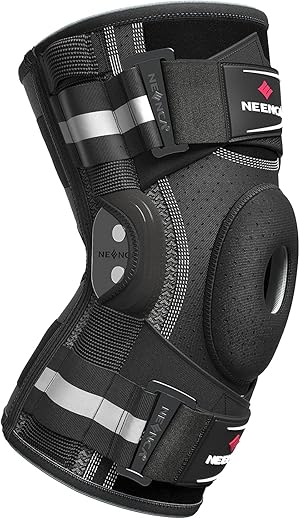 NEENCA Kniebandage gegen Knieschmerzen, Kniestütze mit Scharnier und patentiertem X-Strap Befestigungssystem, starke Stabilität zur Schmerzlinderung, bei Arthritis (Schwarz, 3XL)