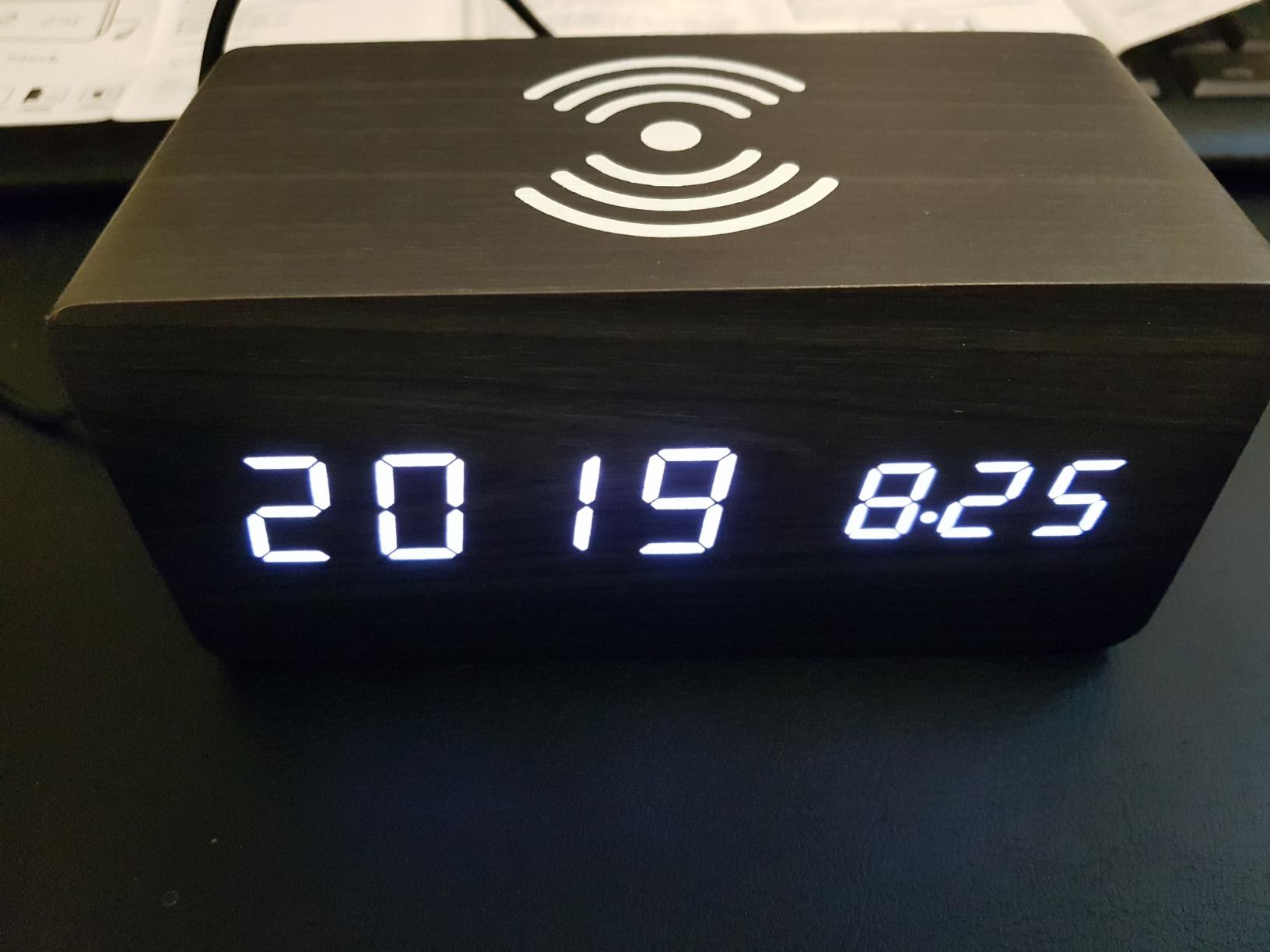 FiBiSonic LED Holz Wecker digital mit Temperaturanzeige, digital Uhr ...