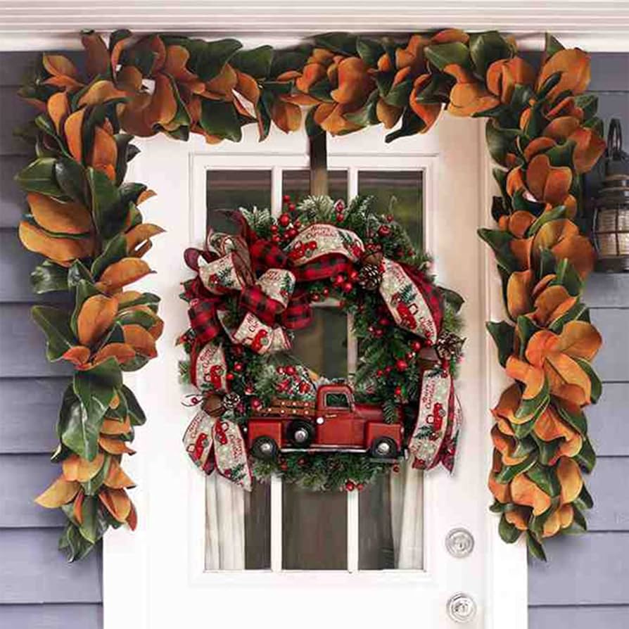 「リース@即購入⭕️緑背景は8/31まで」販売 Amazon.co.jp: クリスマス玄関ドアリース, 写真 玄関ドアの外の