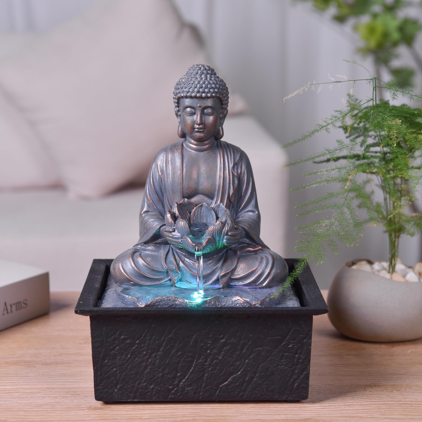 Fontaine d’Intérieur Bouddha Méditation Lotus Lumière LED Coloré – Déco Zen Salon Chambre - Fontaine de Table Mouvement Relaxant - Porte-Bonheur Cadeau Utile Femme et Homme – H 26cm – Sutra Zen’Light