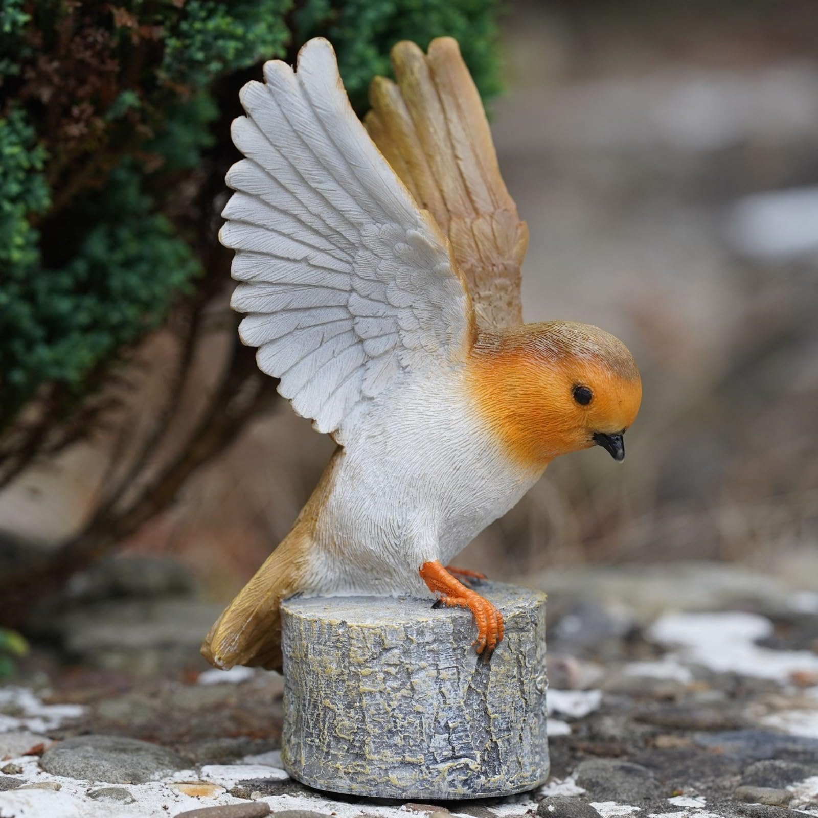 Winged Robin Resin Statue Home Garden British Bird Sculpture Outdoor Ornament Robins Appear British Gift