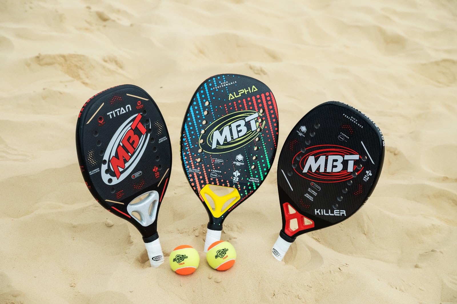 MBT TITAN, Raquette Beach Tennis 100% Fibre de Carbone 3K - Surface rugueuse - Eva High Power - Légère et équilibrée - Profil 20mm - Étui inclus