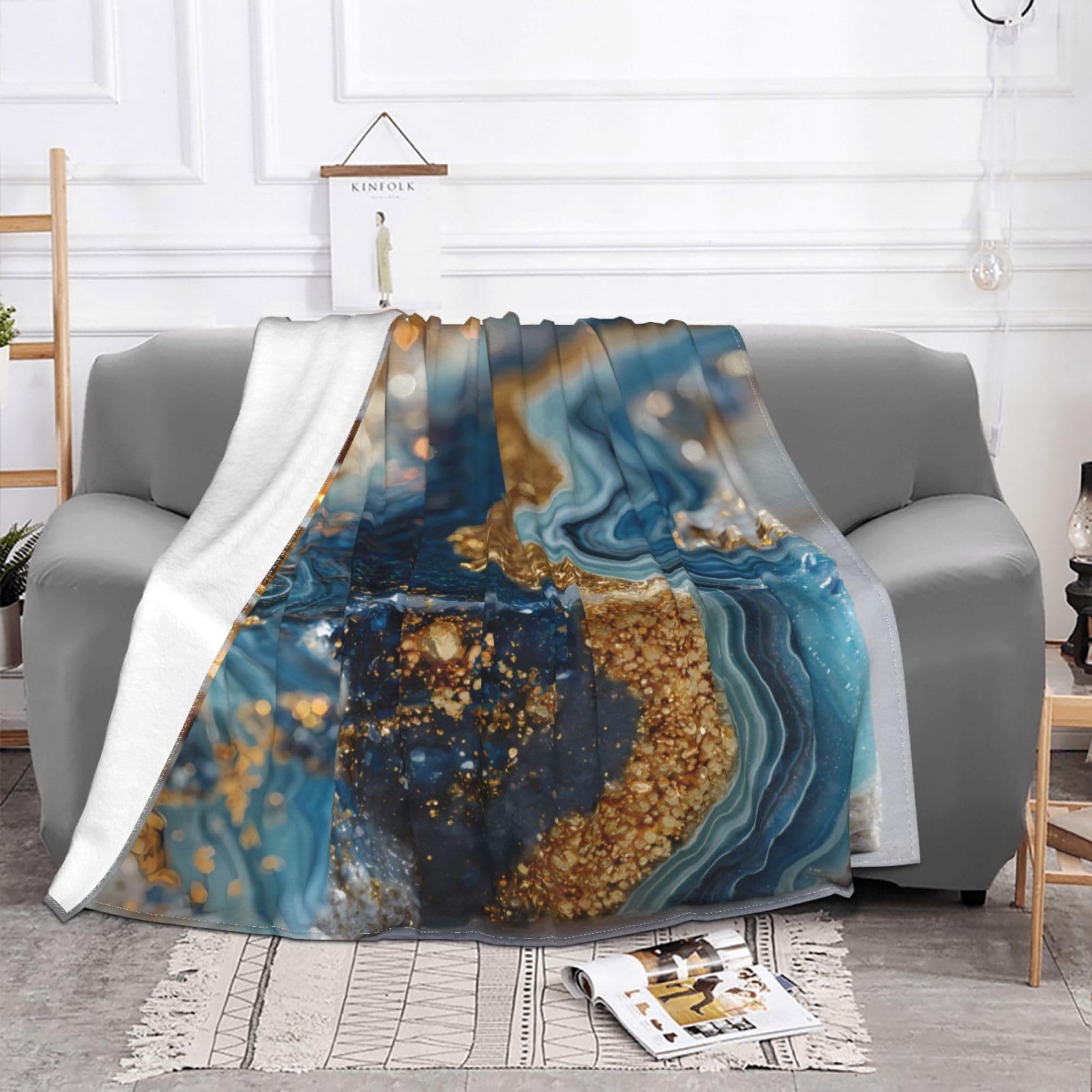 Manta de viaje portátil de 80 x 60 pulgadas, suave, resistente a las arrugas, plegable, exquisito estampado de ciudad dorada