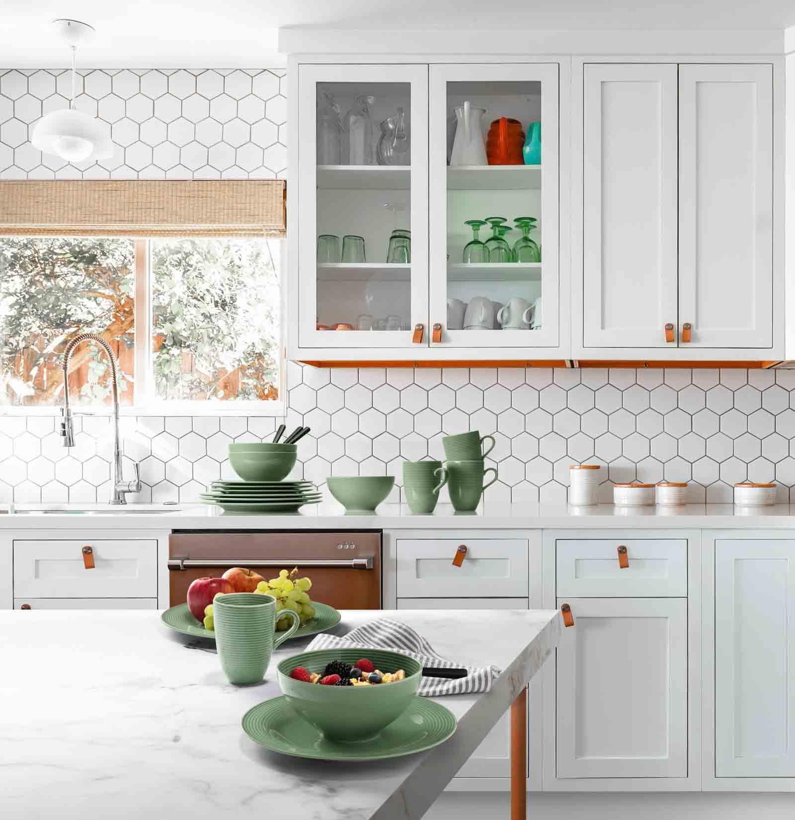 Seltmann Weiden Beat Color Glaze Frühstücksservice 18-teilig – Henkelbecher, Müslischalen und Frühstücksteller für 6 Personen – Porzellangeschirr mit Rillenrelief, Spülmaschinenfest – Altrosa