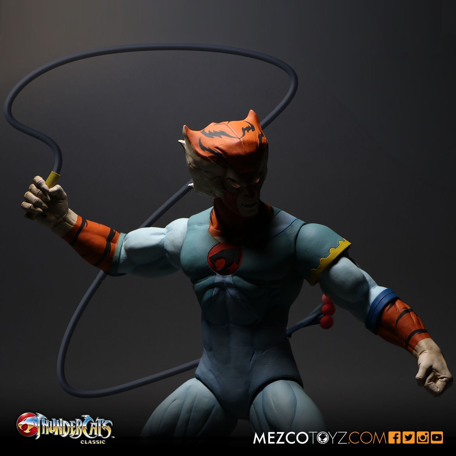 ThunderCats – Boneco clássico Tygra de 35,5 cm Mega-Escala Mezco
