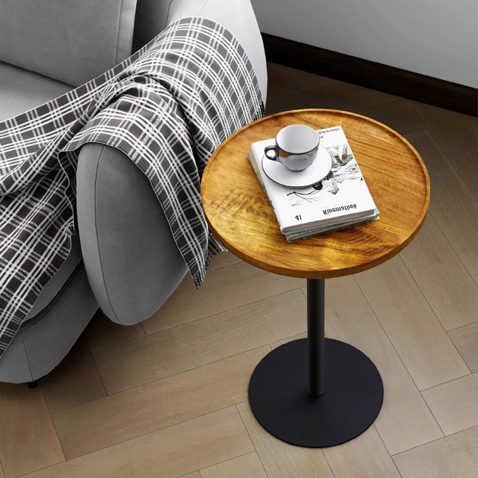 Amazon｜モダンな丸いダイニングテーブル、ブラック、ミッド