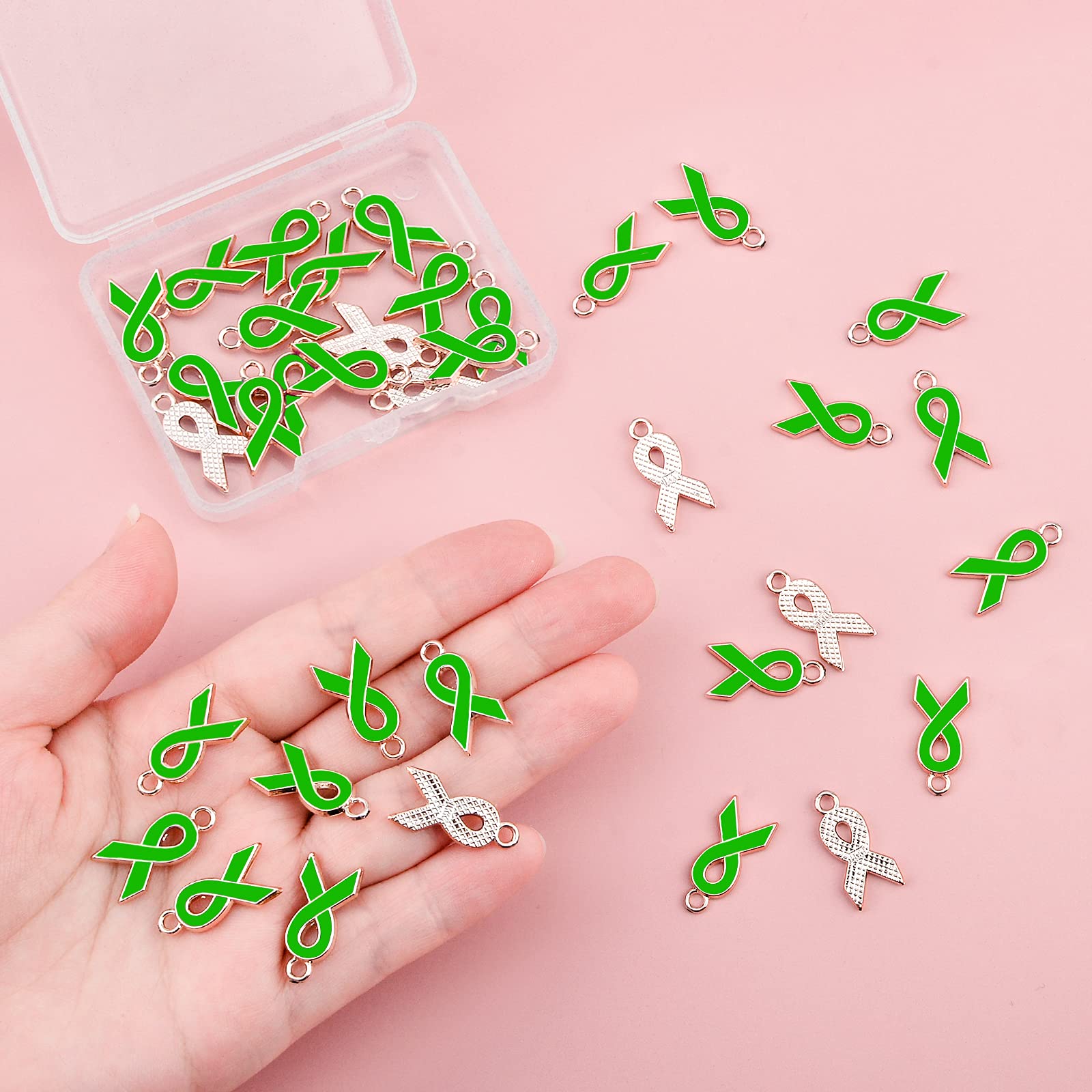 CRAFFANCY 80Pcs Green Colors Ribbon Pendants - Image 3