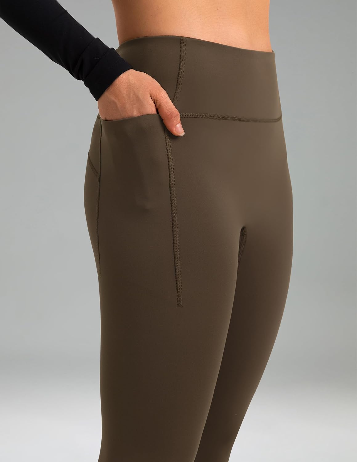 Colorfulkoala Women's Fleece Lined Leggings 26.5" with Pockets Thermal Casual Workout No Front Seam Yoga Pants Winter Warm