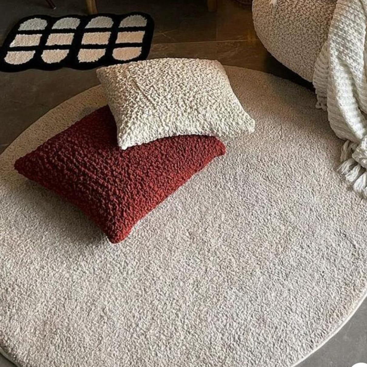 円形　ラグマット　シャギーラグ　luce ベージュ Amazon｜ラグ マット 100*100cm 洗える ラグマット 夏用 円形 円