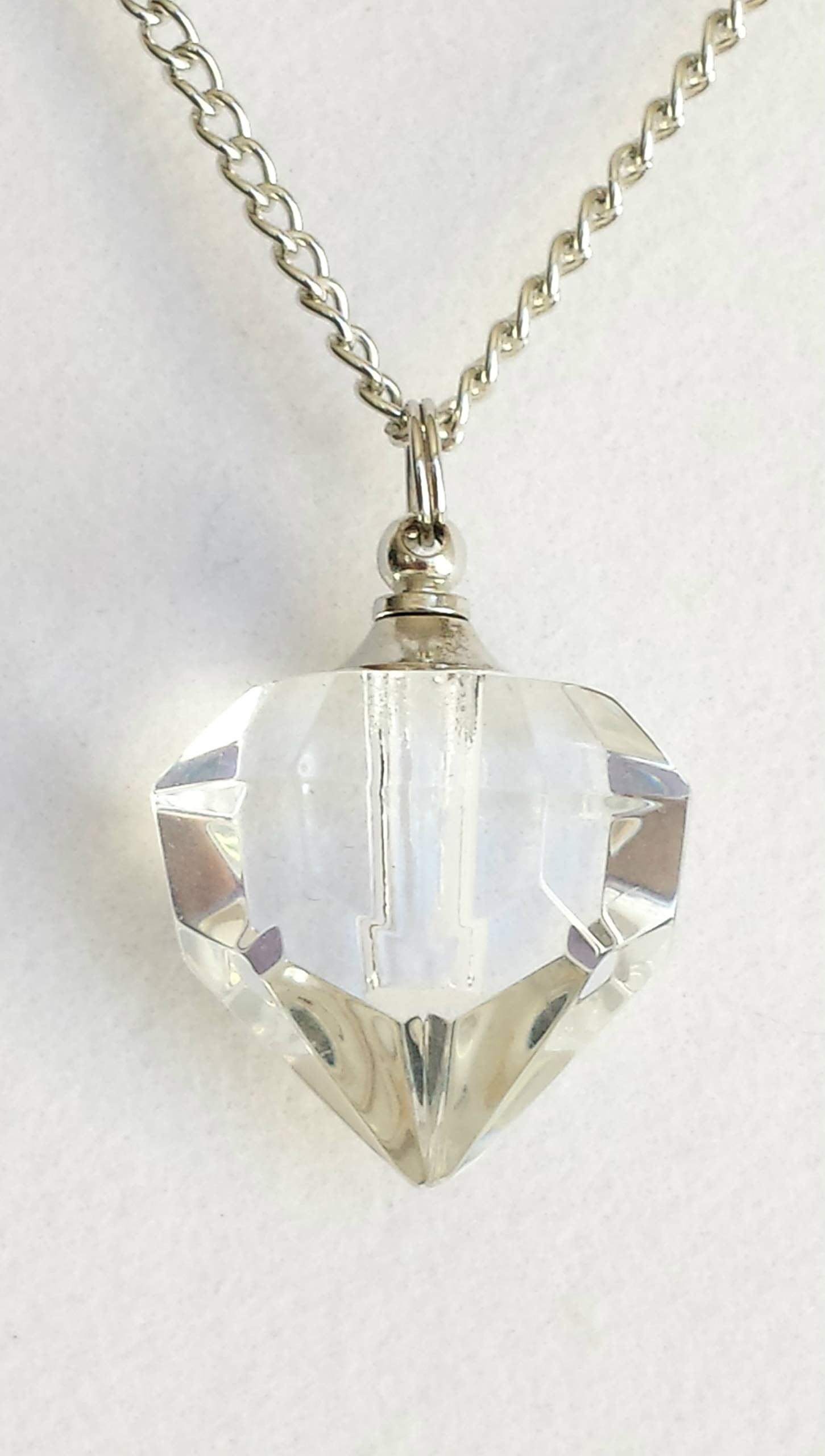 Mtricscoto Pasco Specialty Products Elegant Clear-Crystal Diamond Shaped CREMATION URN Personal Mourning Stone on Curb Chain Necklace with Velvet Pouch & Fill Kit