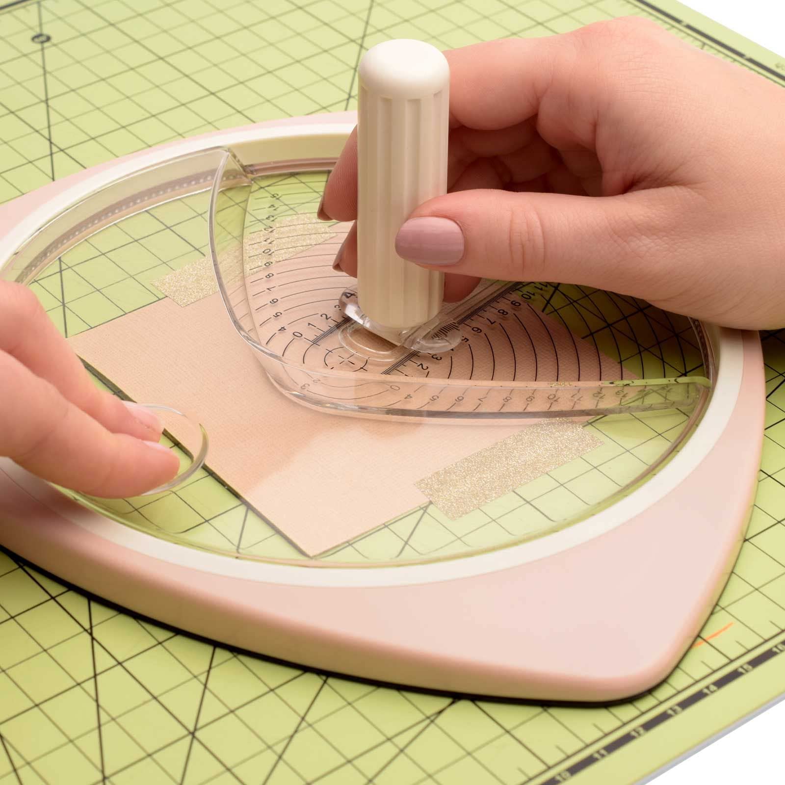 Vaessen Creative Taglierino per Carta – Macchina da Taglio e Accessorio Creativo - Ø 2,5 – Ø 15 cm - su Cartoncino, Etichette, Cartone, Foto e Gommapiuma da Fai-Da-Te - Rosa