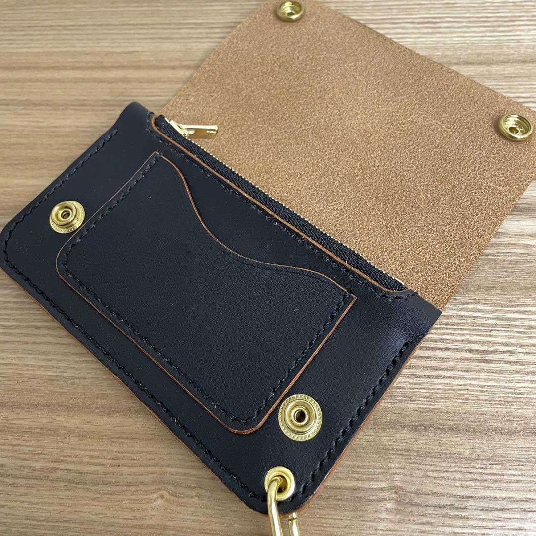 Amazon.co.jp: 栃木レザー トラッカーウォレット ミドル 黒 茶心  