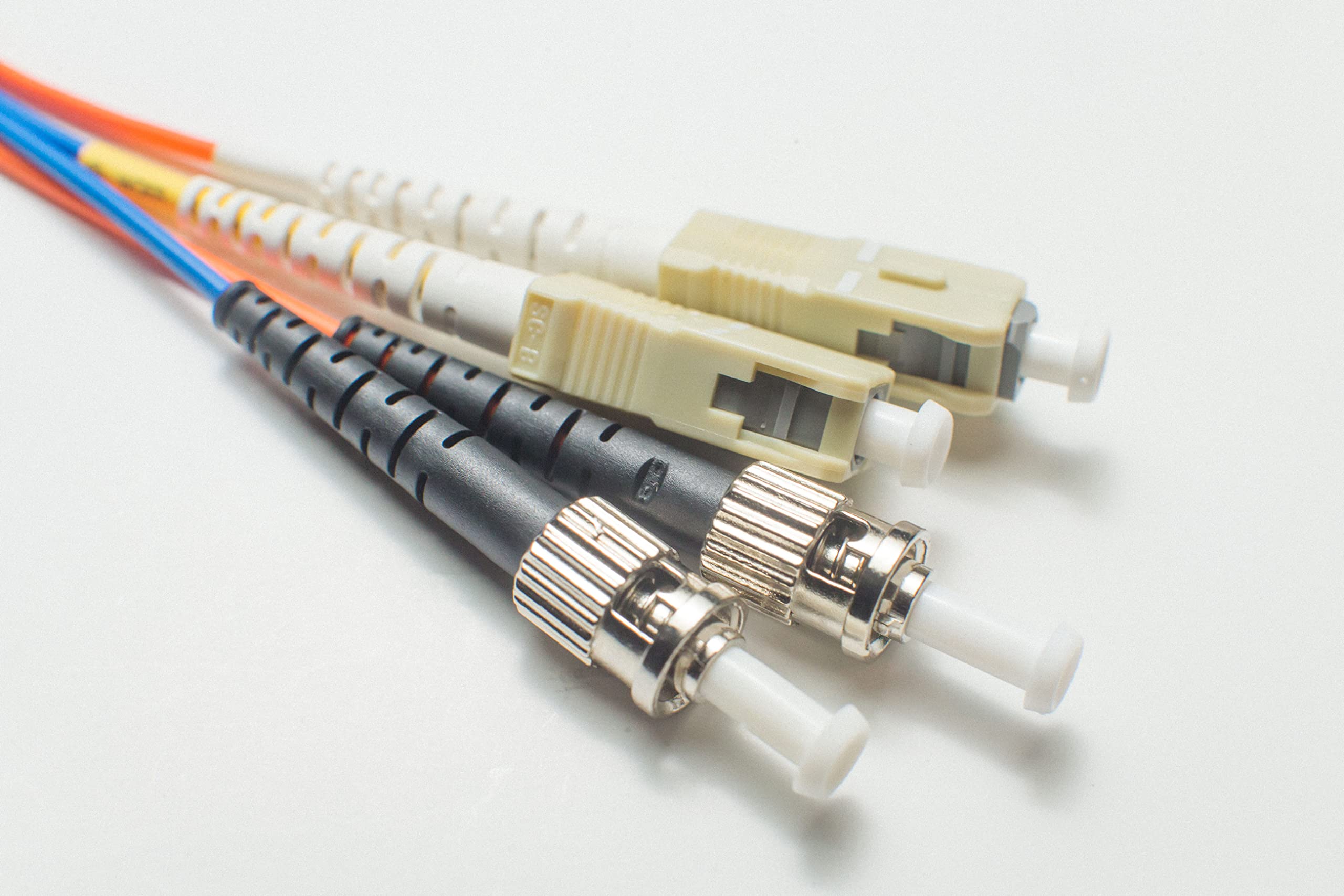 Amazon | FiberCablesDirect - 50M OM4 SC ST ファイバーパッチ