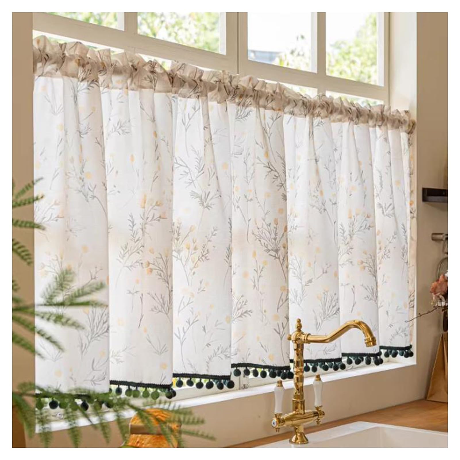 Cortinas de cenefa con borlas de bola para dar textura y movimiento a tu hogar