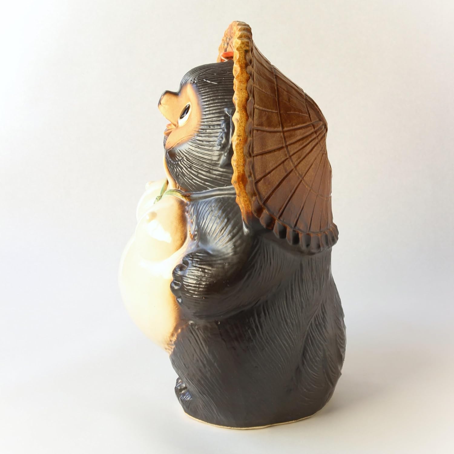 陶里『信楽焼』メス狸13号 A097-05 信楽焼 たぬき 置物 高さ17.5cm 陶里『信楽焼』メス狸13号 A097-05 信楽焼 たぬき 置物 高さ17.5cm