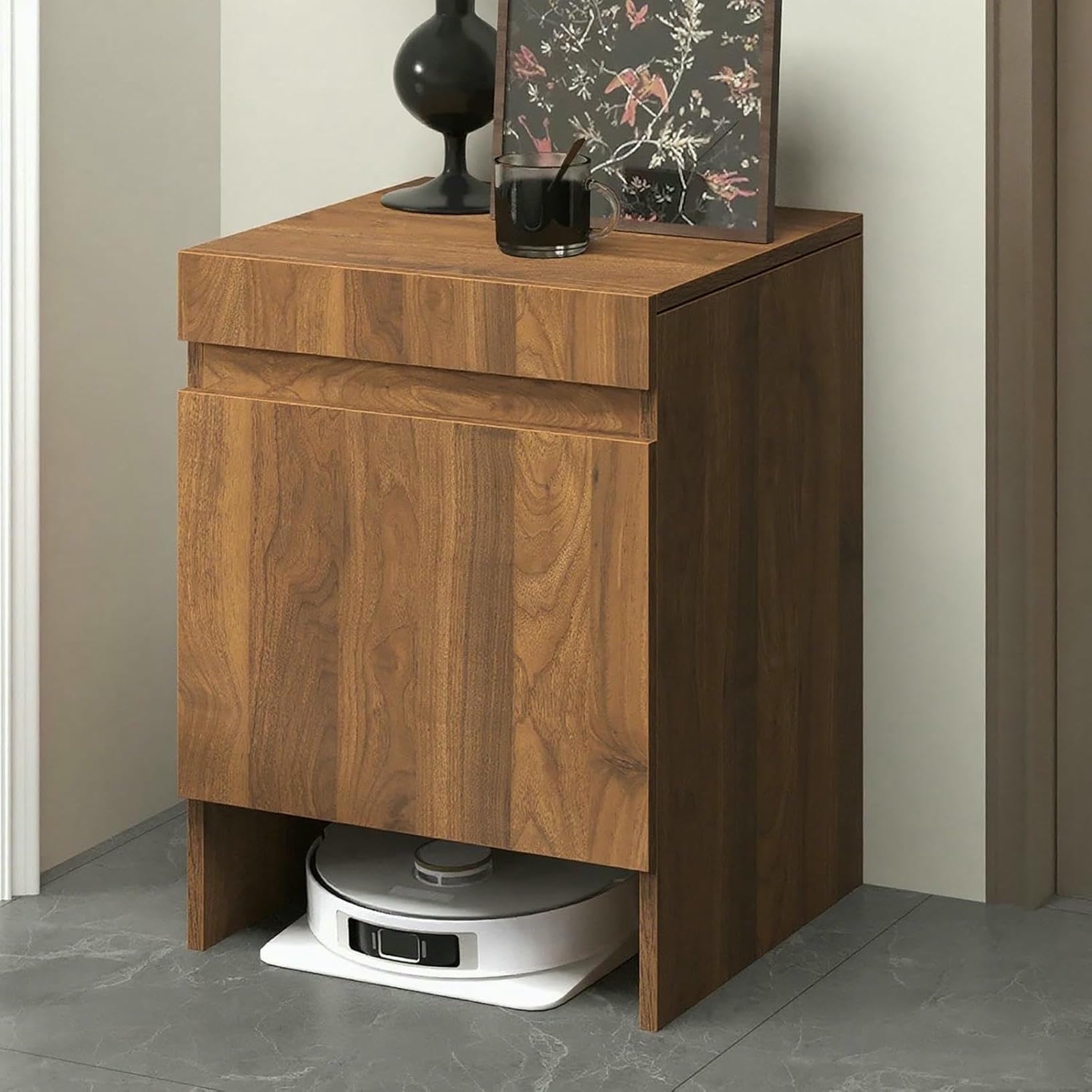 Meuble de rangement pour aspirateur robot compact et discret pour salon