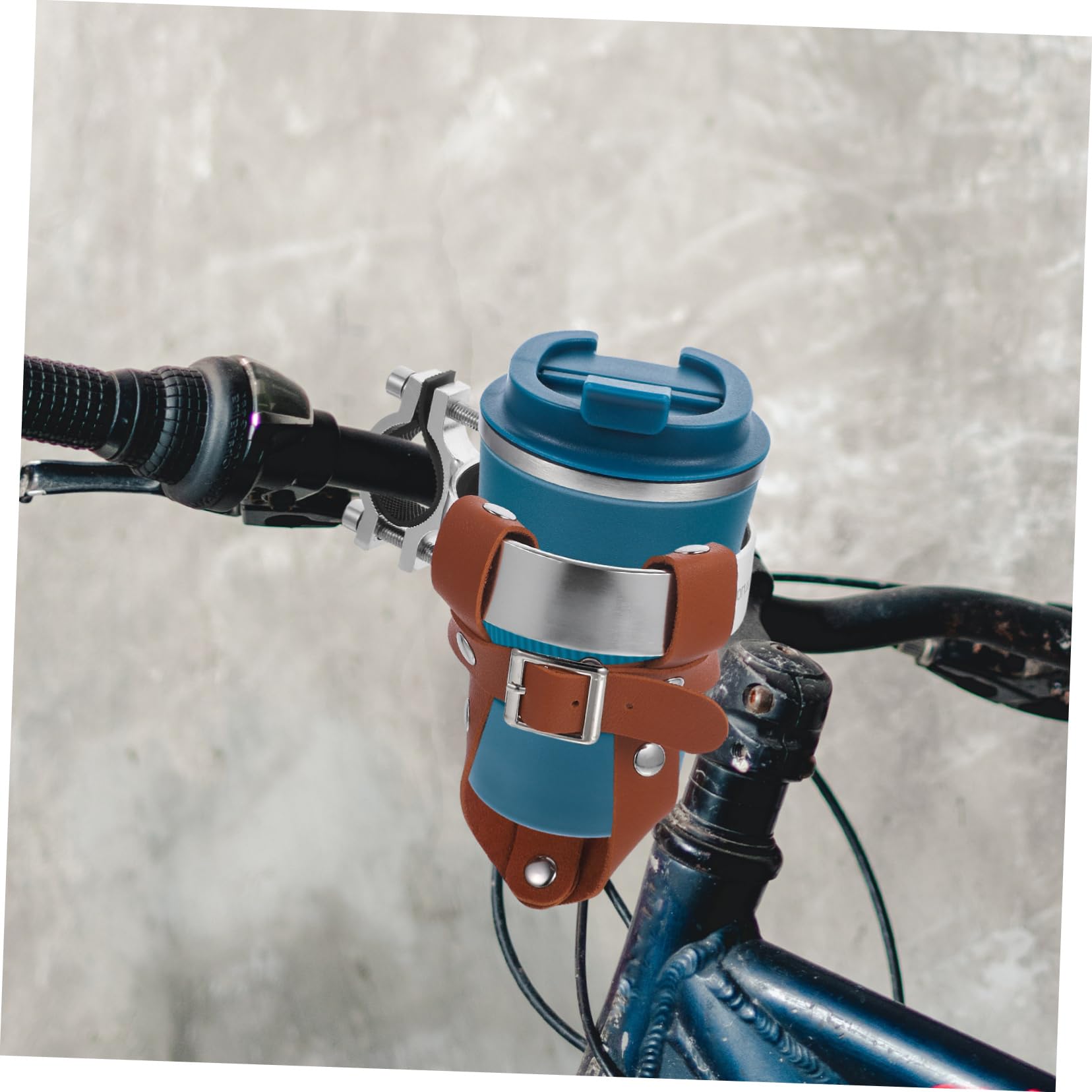Sosoport 3sätze Retro Fahrrad Wasserflaschenhalter Pu- Verstellbar Stabiler Getränkehalter Für Fahrräder Einfache Installation Schraubenschlüssel