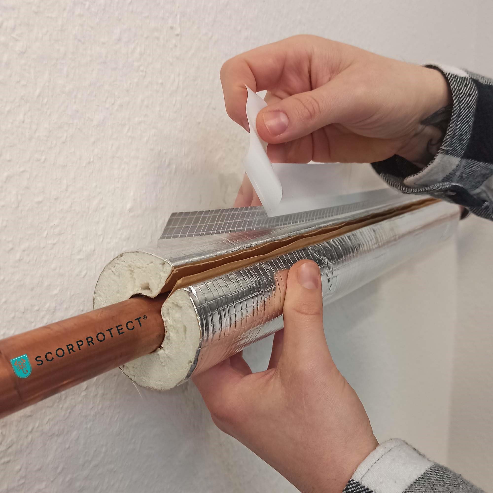 Scorprotect® voller Karton selbstklebende Alu PUR Rohrschale / Rohrisolierung mit Gewebemantel (Alu, 22 x 20 mm x 1 Meter)