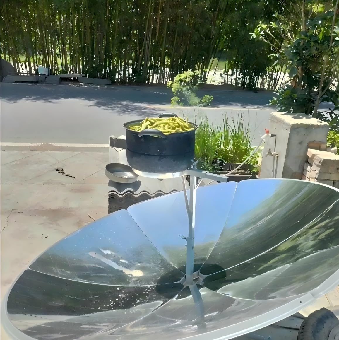 Fornello solare portatile parabolico, forno a energia solare concentrata, diametro 1,5 m, per campeggio, campeggio, all'aperto, picnic, educazione visiva o concentratore solare fai da te (800 a 1000 °