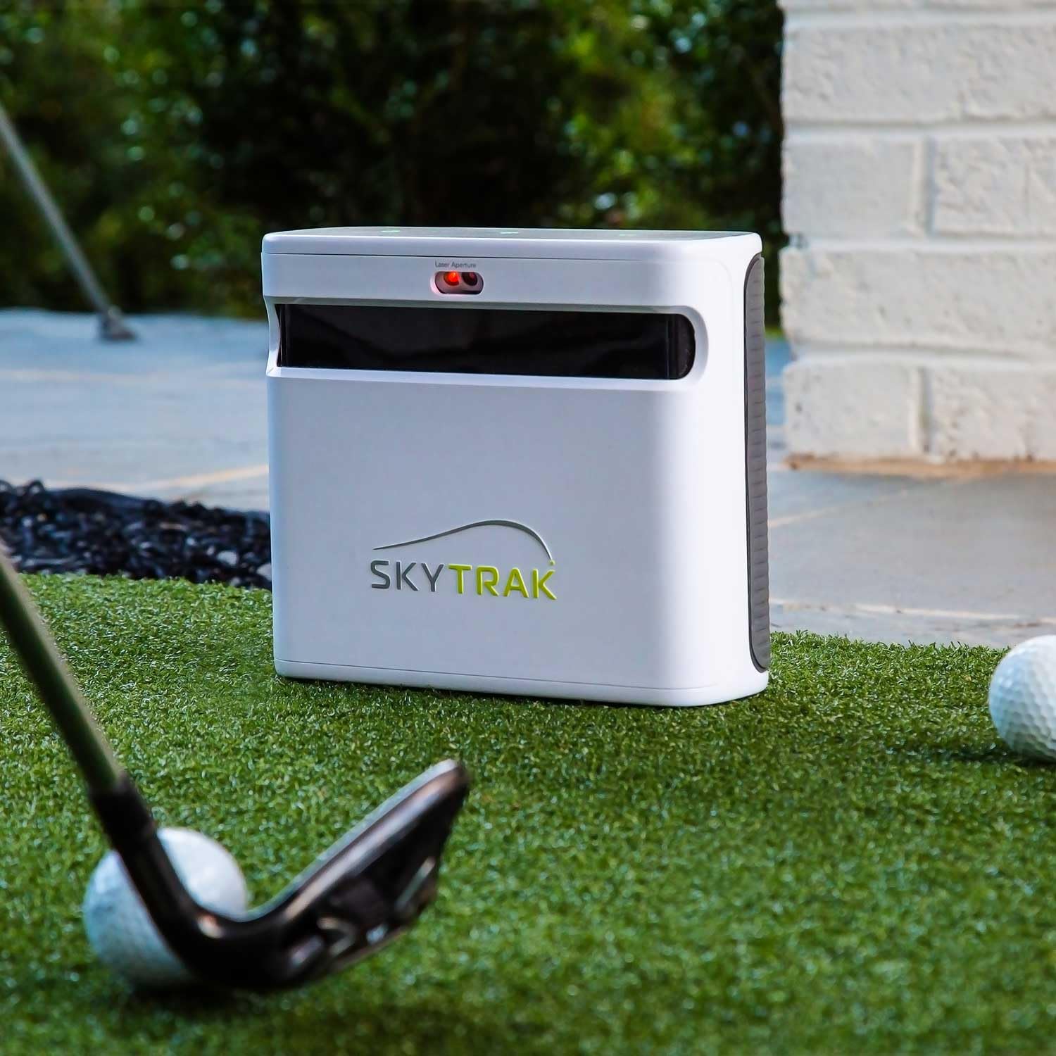 Amazon.com: SkyTrak+ Golf Launch Monitor & Simulator Bundle - Dual