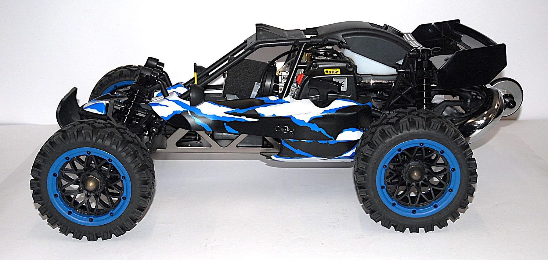 Auto RC 1/5 Baha Baja 29cc Versione Q Passo Corto Blu – Auto RC a Benzina 2WD con Ruotino Anti Ribaltamento – 2.4 GHz