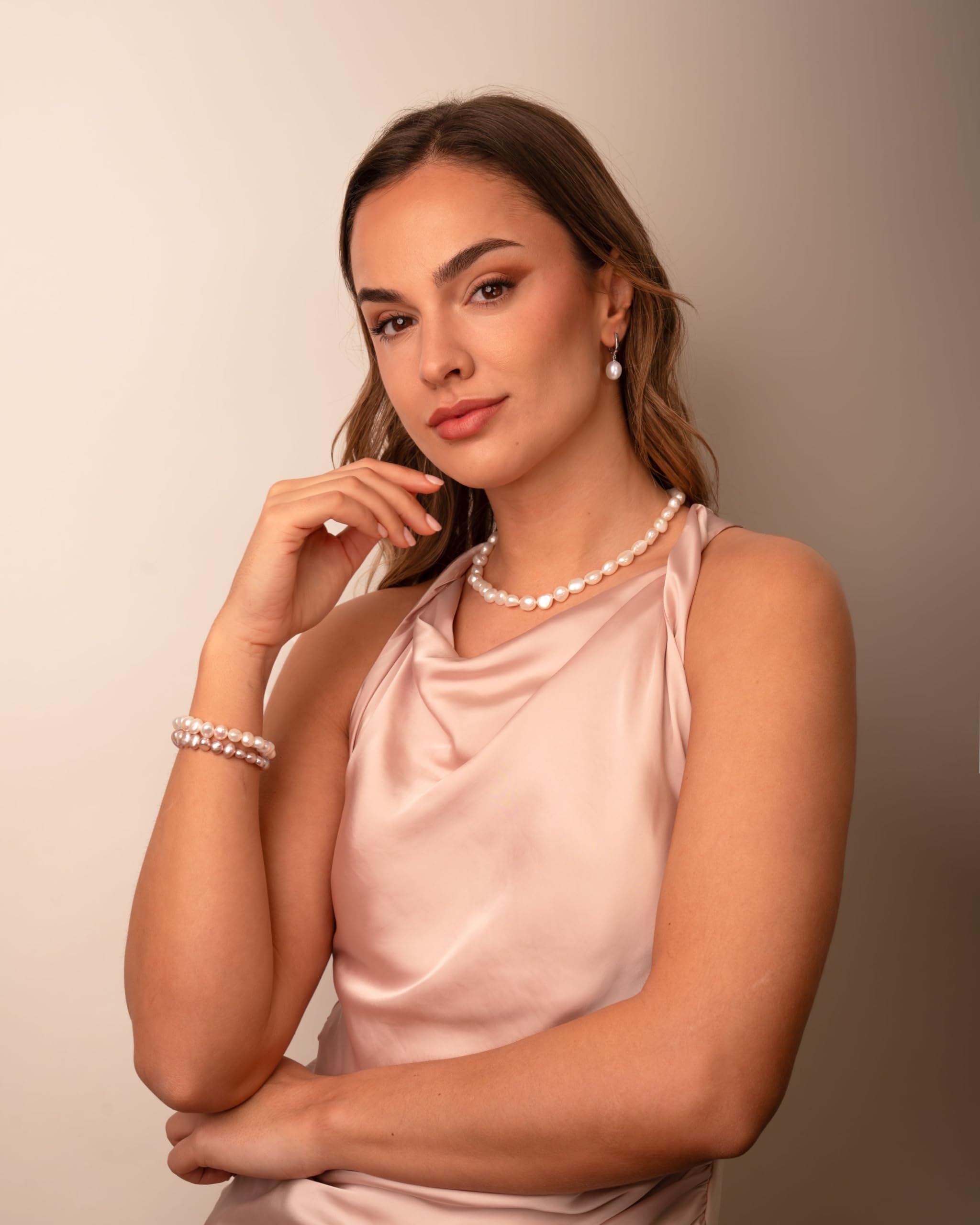 Damen Perlenkette Süßwasser-Zuchtperlen - Secret & You - Barockperlen von 9 bis 10 mm - Perlen in natürlicher Weiß, Rosa- und Orange - 42 cm lang