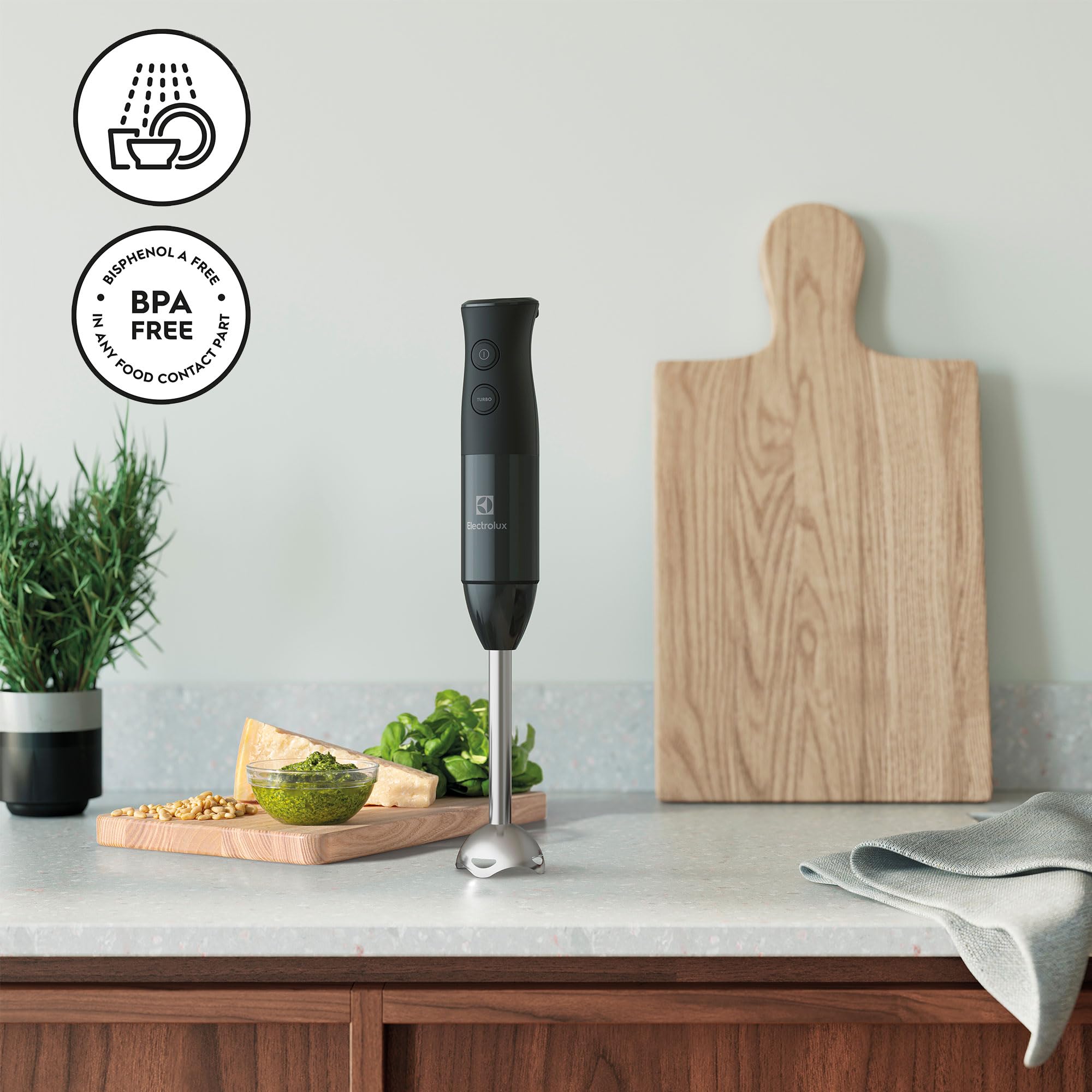 Electrolux E3HB1-4GG – Frullatore a Immersione Create 3 con Tecnologia TruFlow | Motore 400 W | Bicchiere 600 ml | Piede in Plastica Nero | Miscelazione Veloce e Precisa
