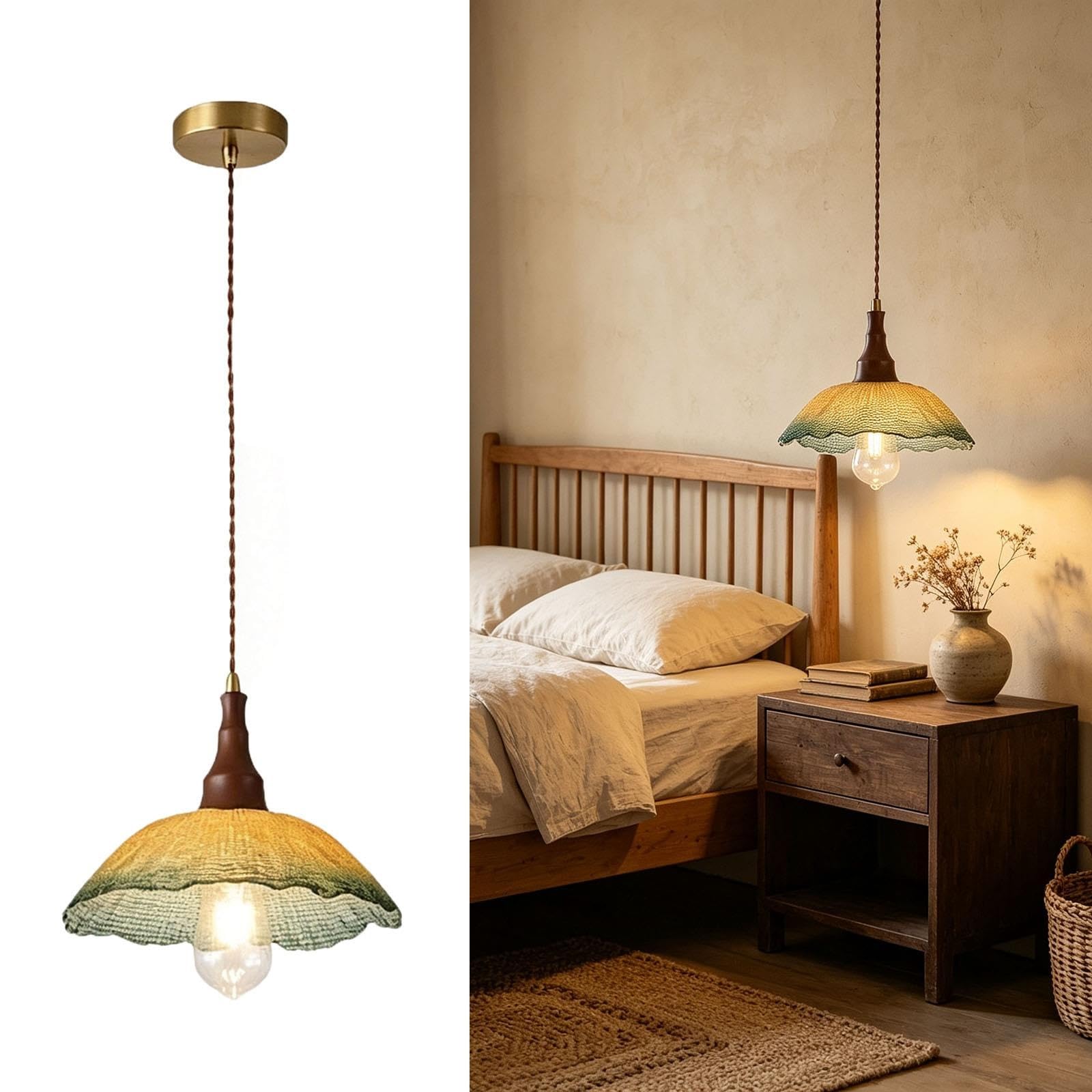 Lampada a sospensione in legno con paralume in vetro strutturato a cupola