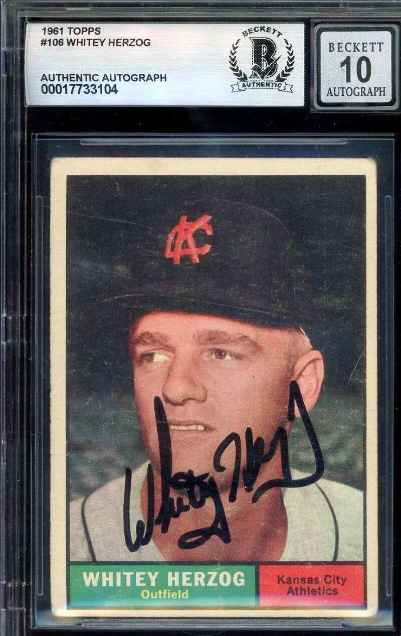y Herzog Gem Mint 10 Beckett BAS Signed 1961 Topps Autographed - Baseball Slabbed Autographed Cards