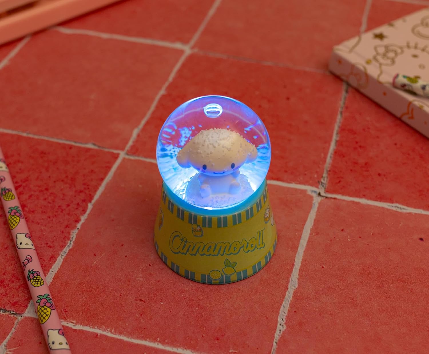 Sanrio Cinnamoroll 3-Inch Mini Light-Up Snow Globe
