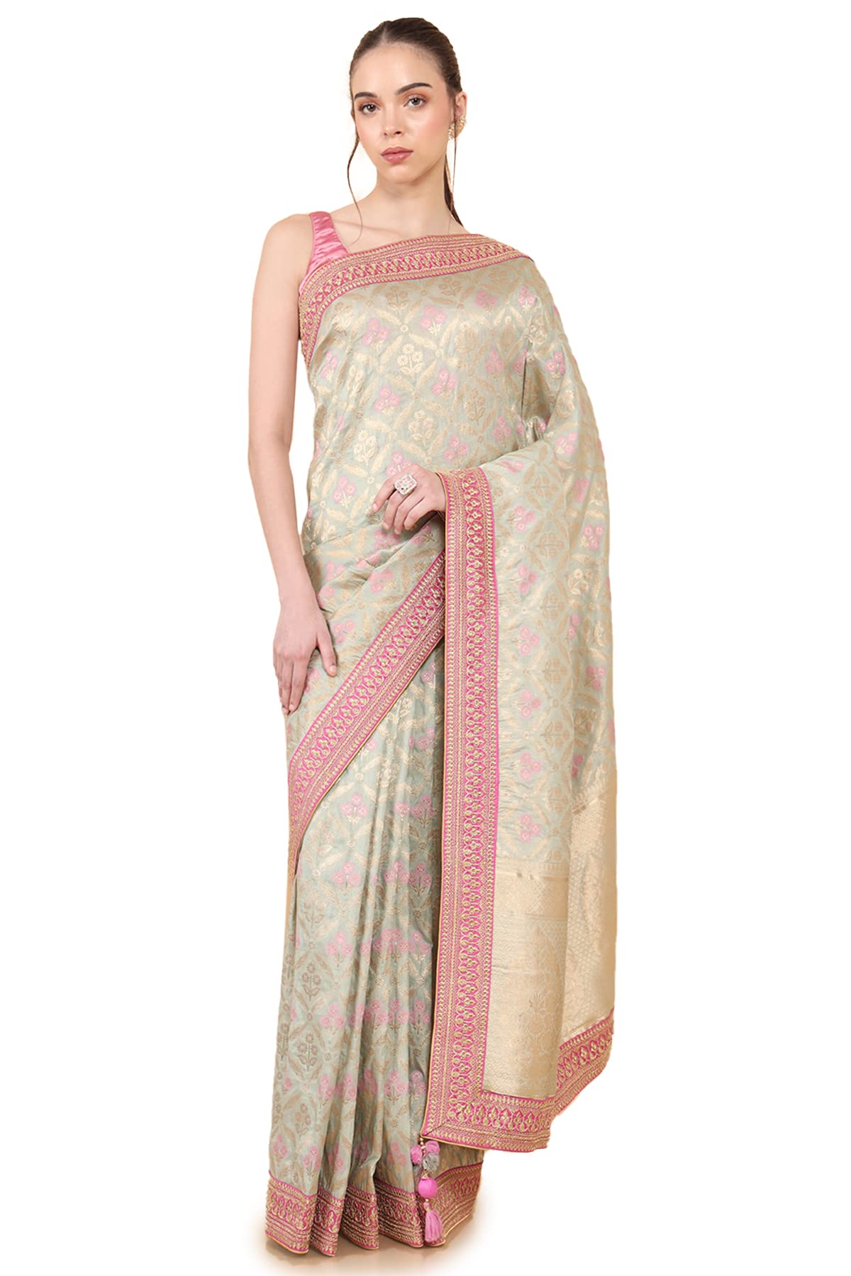 SochWomen Green Tussar Silk Geometric Saree