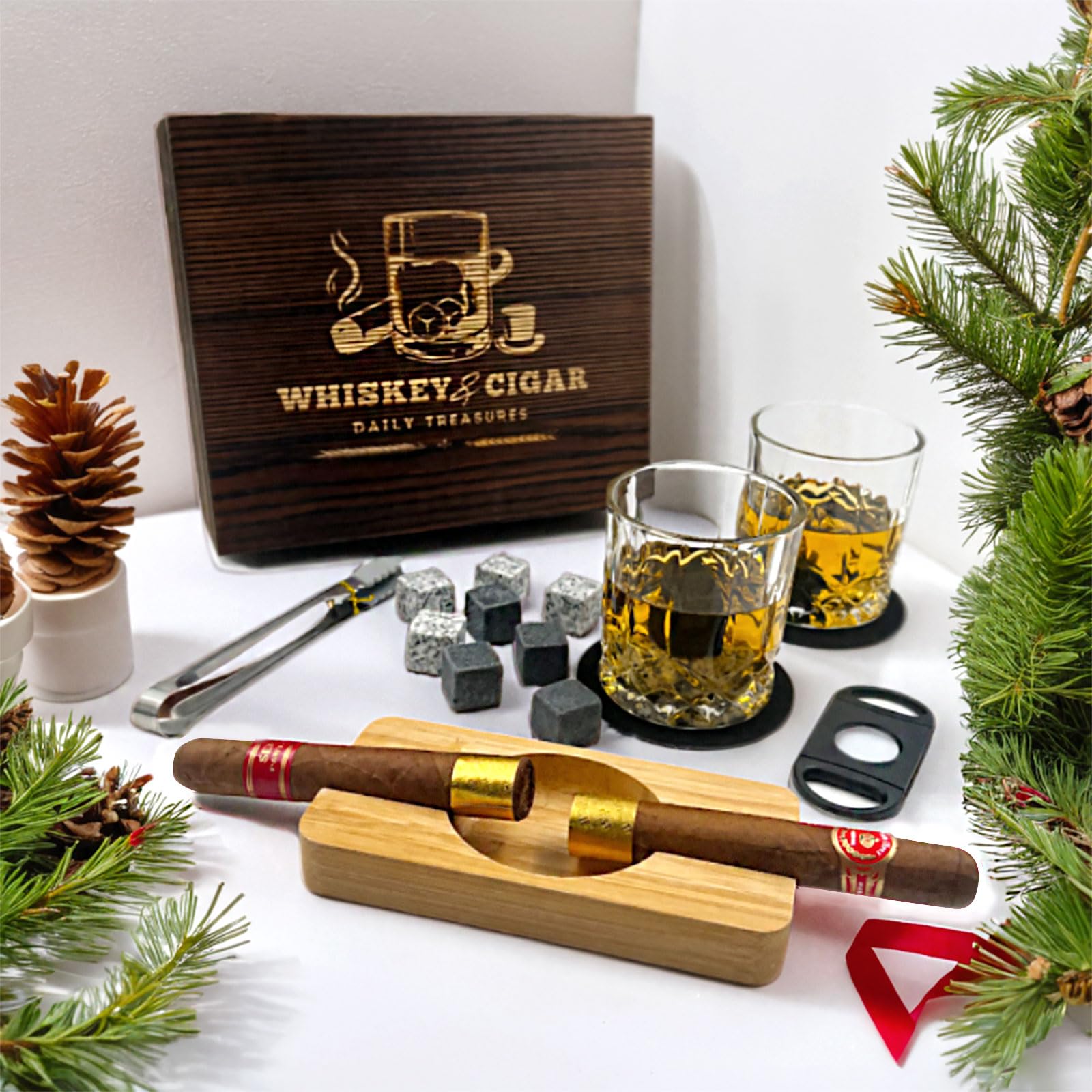 Daily Treasures Coffret cadeau à whisky pour homme - Lot de 16 pierres à whisky de luxe avec 2 verres, 8 pierres de granit, cendrier, cutter en bois et boîte en bois - Ensemble d'accessoires à whisky