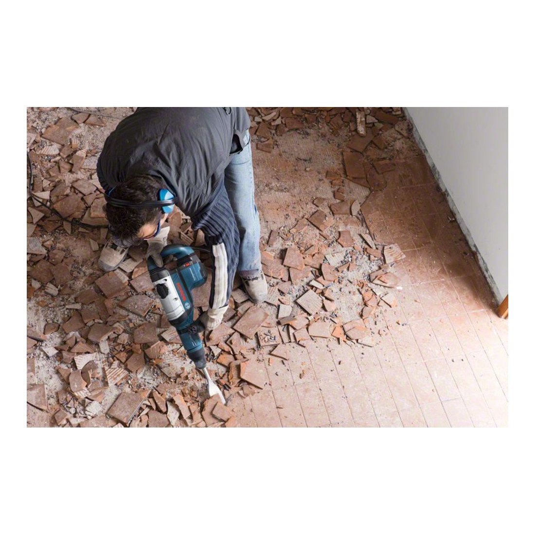 Bosch Professional marteau-piqueur GSH 7 VC (avec poignée auxiliaire, tube de graisse, chiffon, 1 burin pointu SDS max, RTec Speed de 400 mm, coffret de transport)