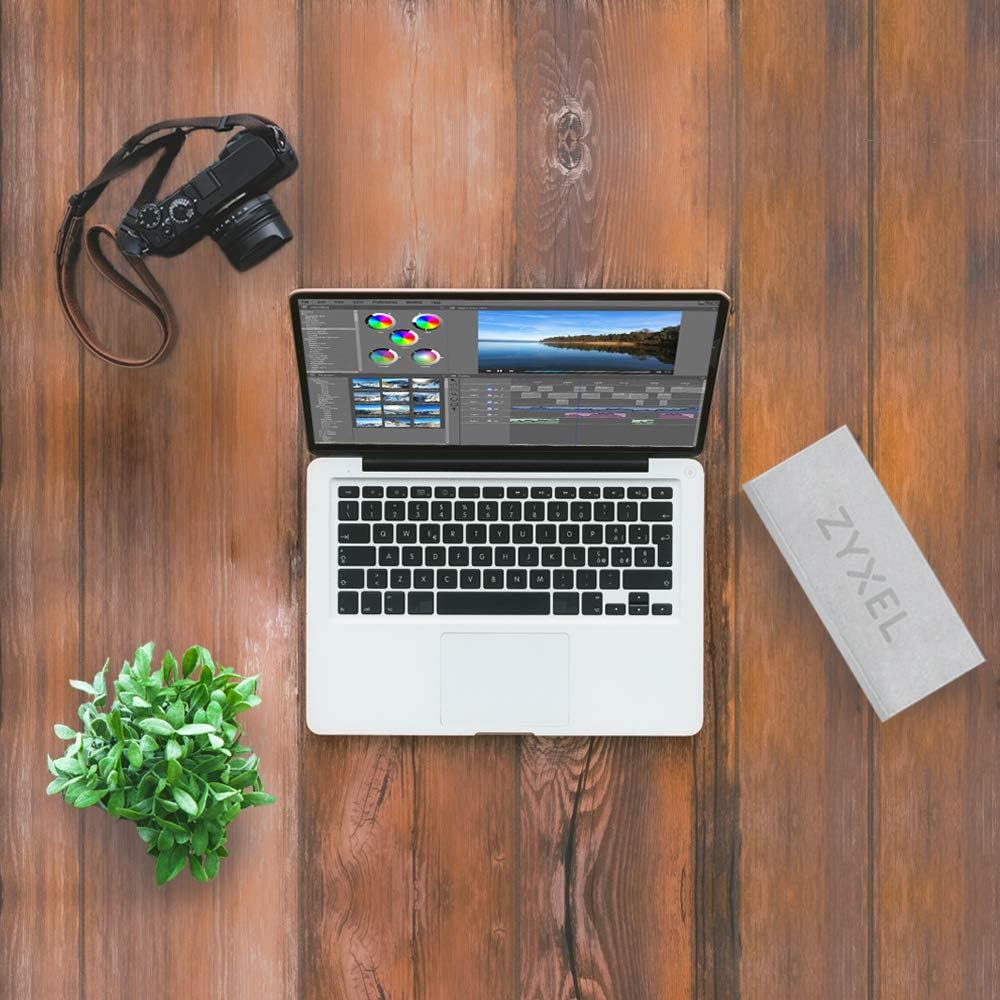 Zyxel XGS1010-12-ZZ0102F Network Switch Unmanaged Gigabit Ethernet (10/100/1000) Grey