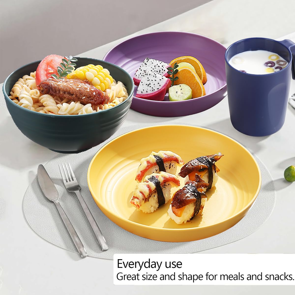 Kyraton Cubiertos de plástico Juegos de 32 piezas, reutilizables Platos ligeros Tazas Cuencos Platos Fácil de llevar y limpiar Microondas Seguro BPA Lavavajillas seguro Servicio seguro para 8