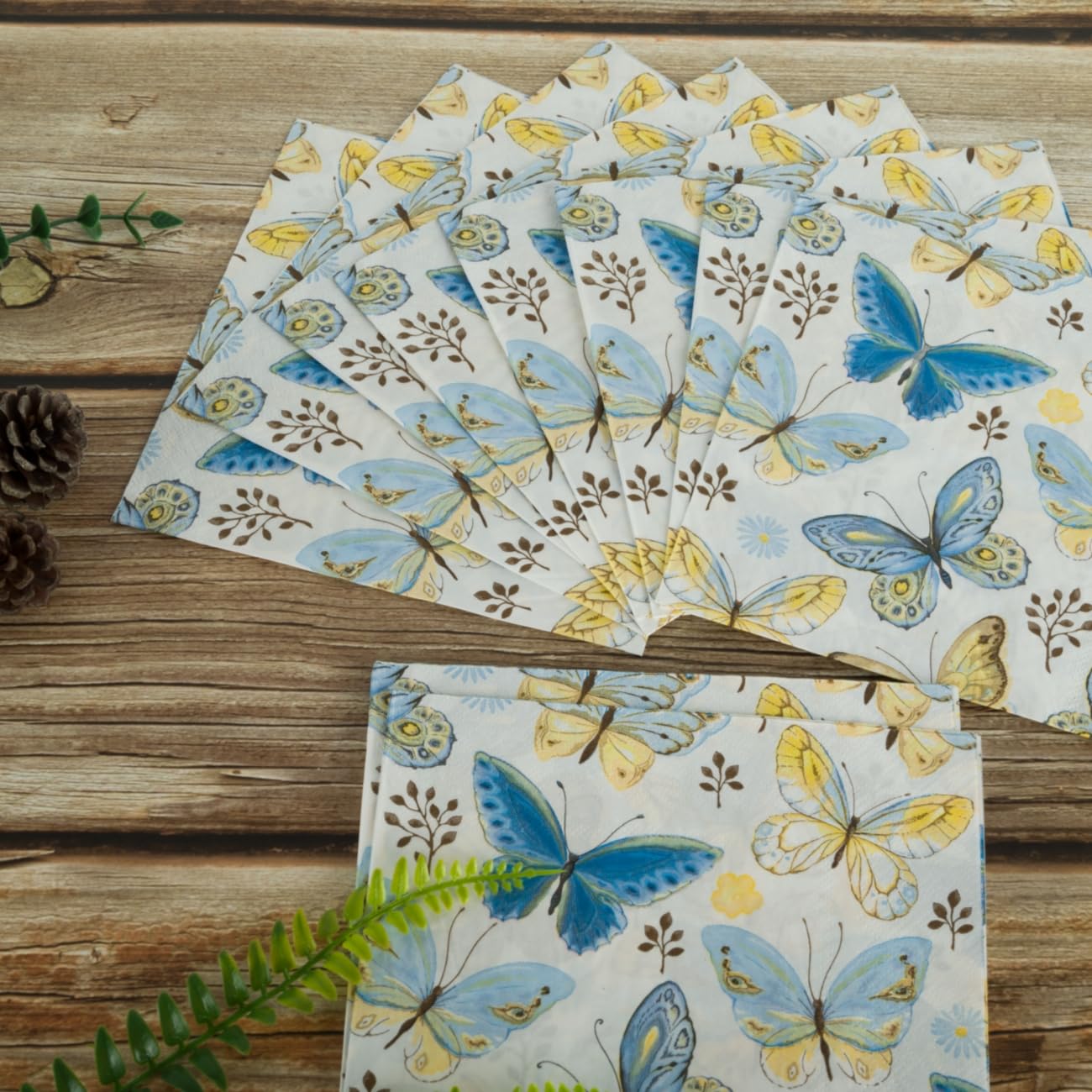 100 Tovaglioli Di Carta Vintage Celadon Bianchi E Blu - 33x33 Cm - Decorazione Tavola Usa E Getta