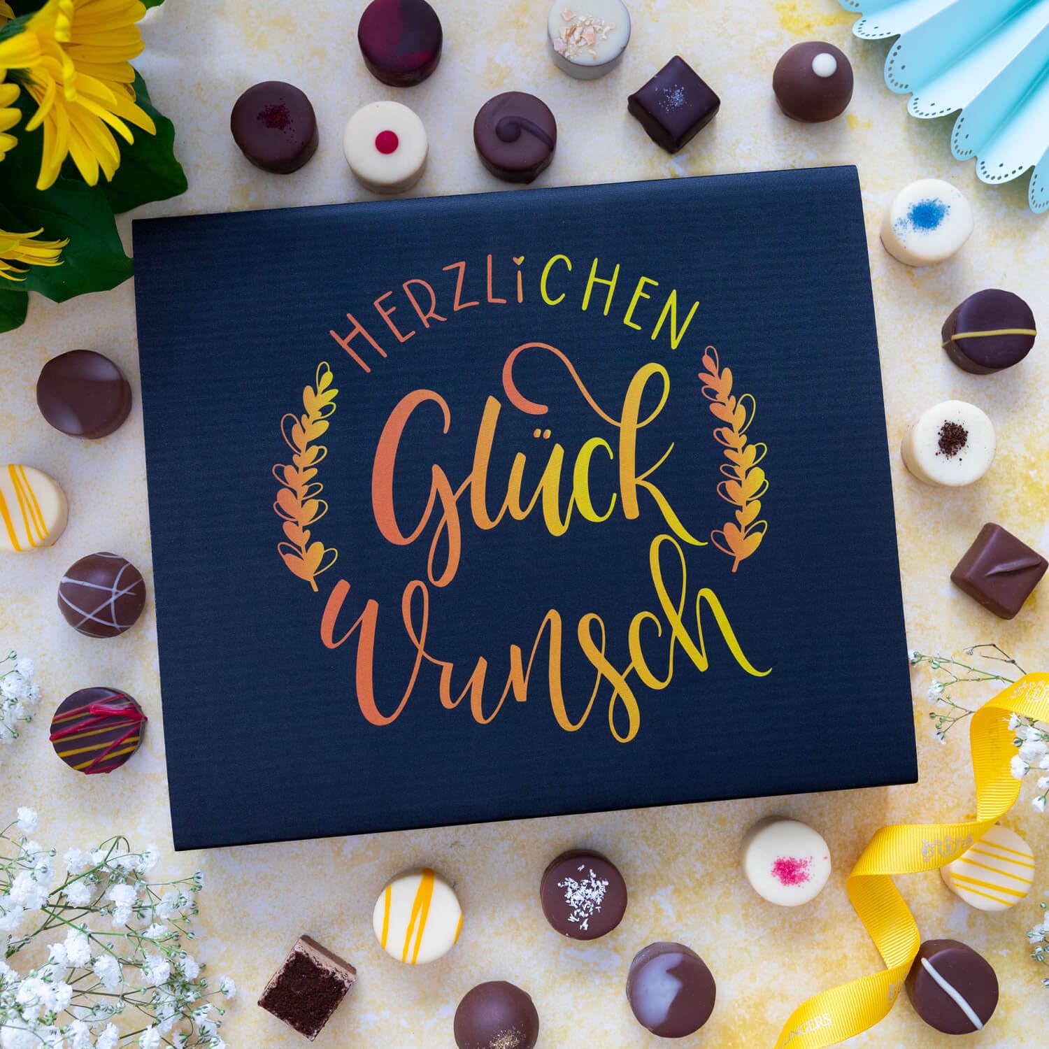 Hallingers Genuss Manufaktur Pralinen Glückwunsch-Geschenk - ohne Alkohol, handmade aus Confiserie-Edelkakao in wertiger XXL-Geschenkbox "Herzlichen Glüc...", Geschenkidee für Frauen Männer