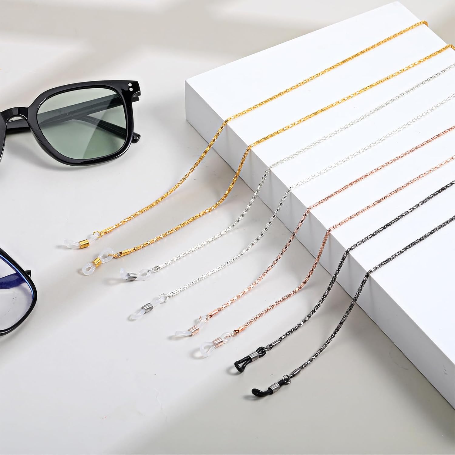 4Pcs Eyeglass Chain for Women Stylish, Stainless Steel Glasses Strap Sunglasses Strap Eyewear Retainer Chain for Men Women, Eye Glasses Holders Around Neck Stylish Colorful