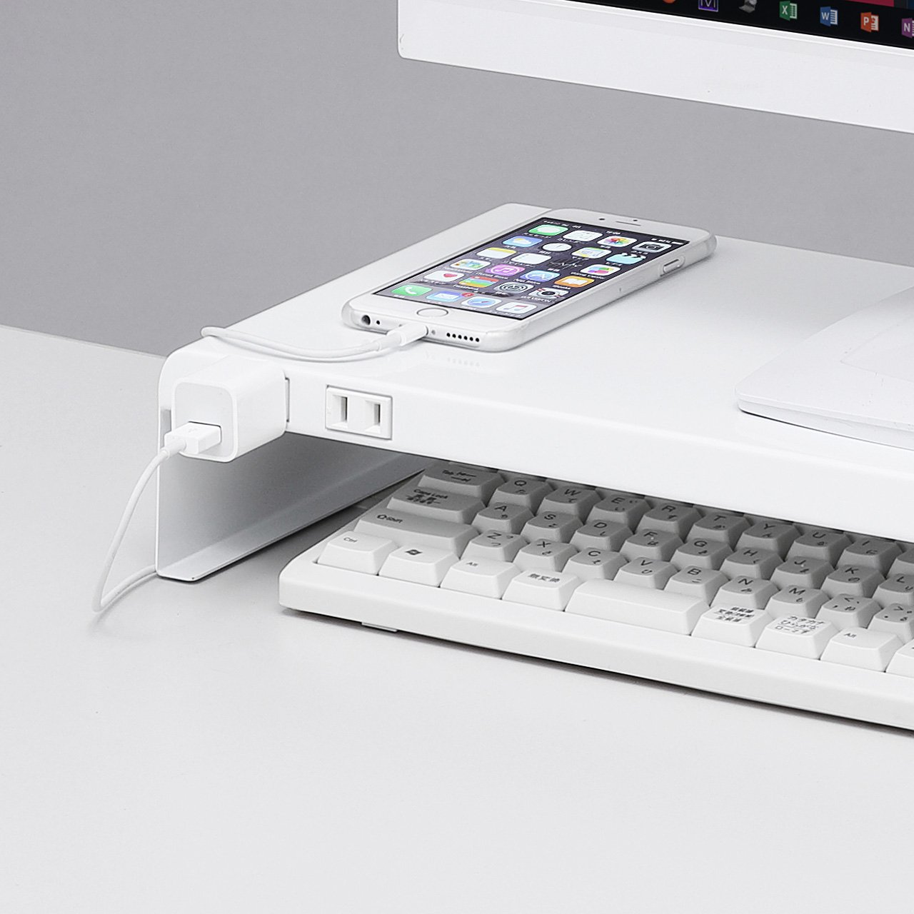 Amazon | サンワサプライ 電源タップ+USBポート付き机上ラック(W600