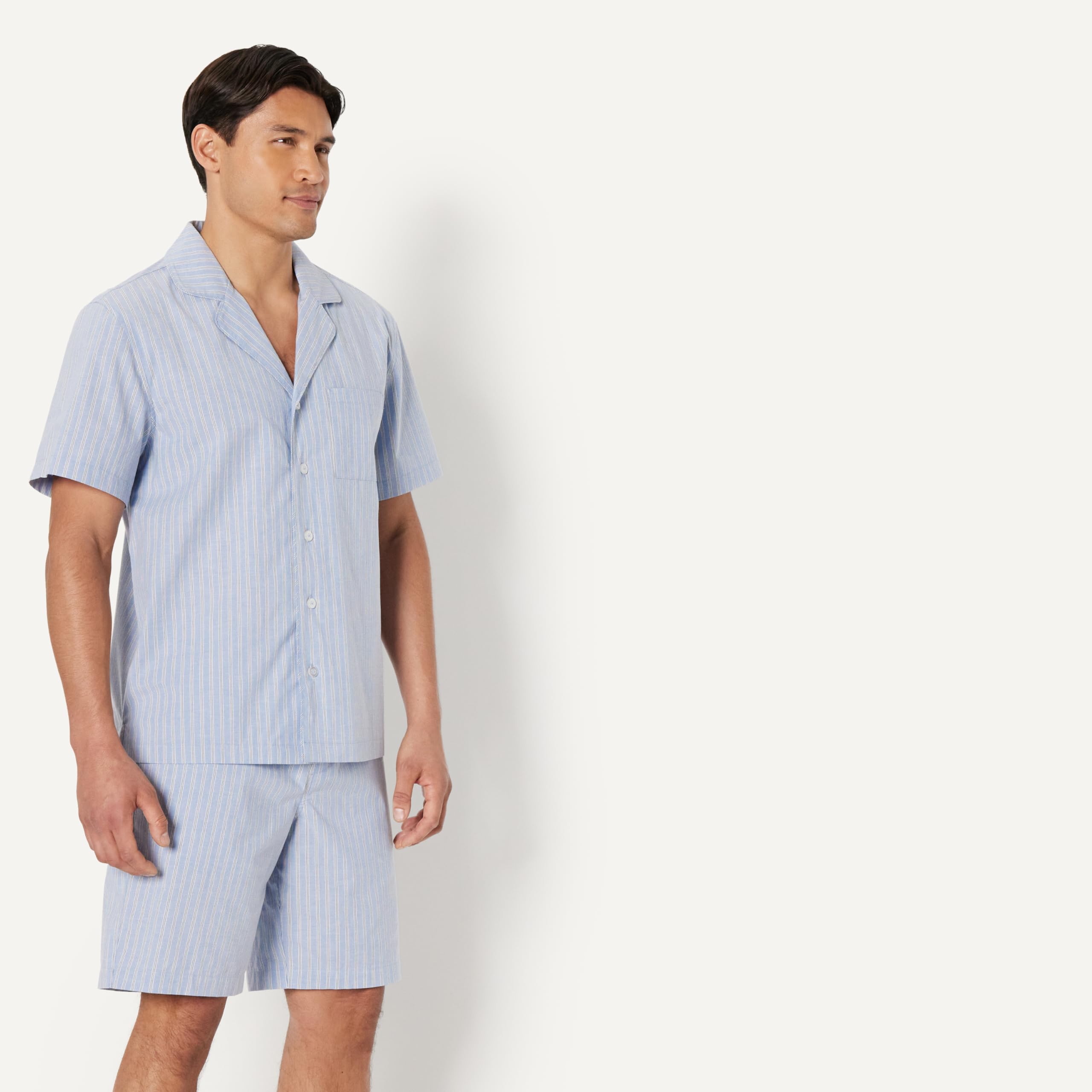 Amazon Essentials Conjunto de Pijama Corto de Popelina Elástica con Cuello en Pico Hombre