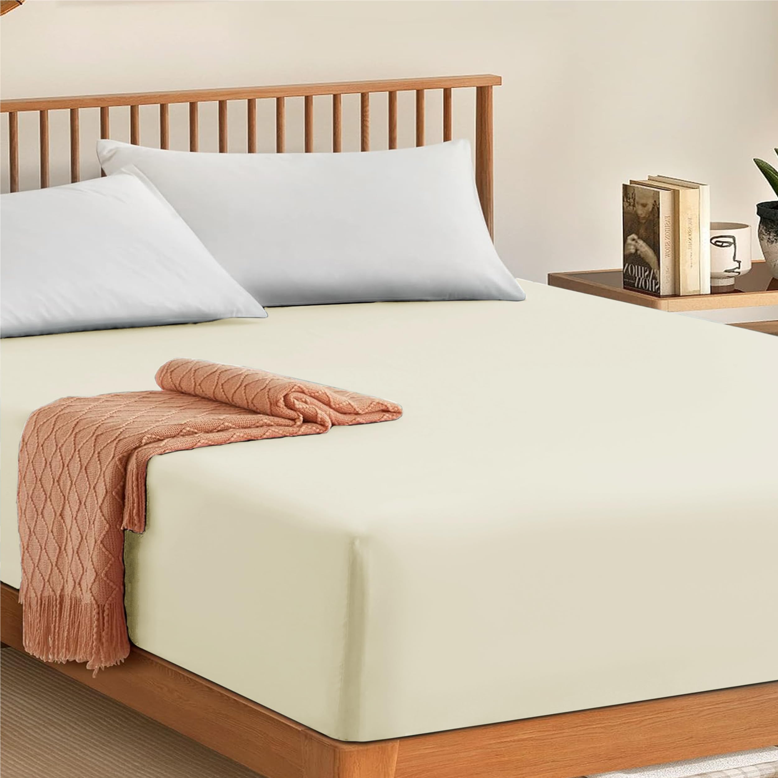 Fitted Sheet 100% Egyptian Cotton 300TC Hotel Quality 30 cm Fitted Bedsheets (Cream, Double)