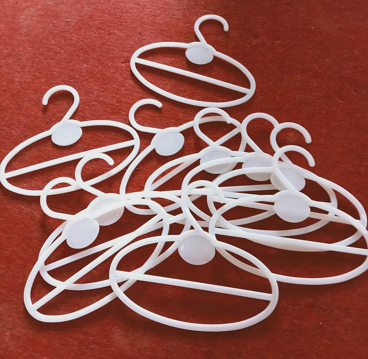 Plastic Cloth Hanger Small Size Length:7 inch, Heigth:6 inch.10 pcs White Colour-image-3
