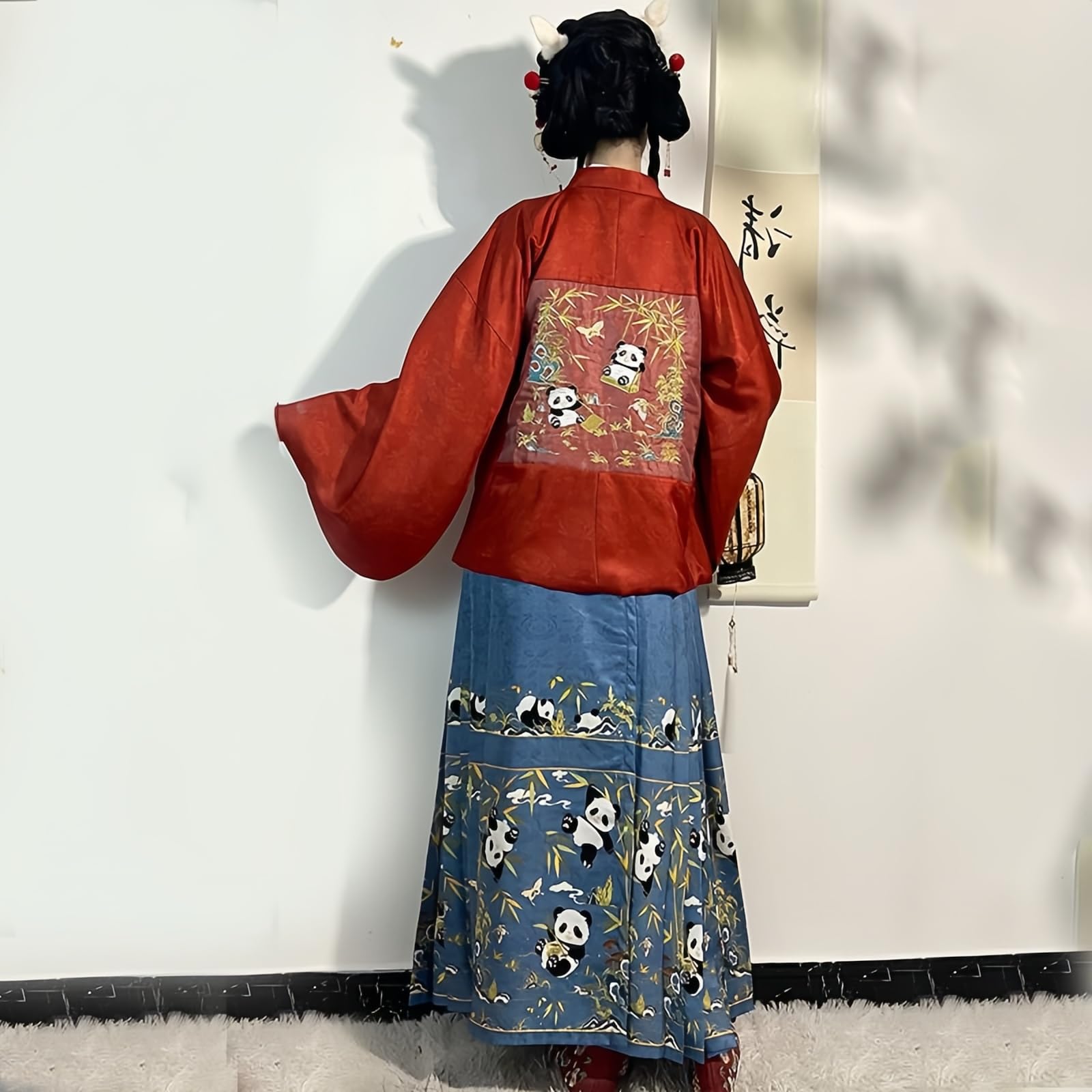 Chiński tradycyjny kostium Hanfu Dress, chińska od dla kobiet Płaszcz z haftowanym kołnierzem i pluszowa kurtka Spódnica z twarzą konia Noworoczna(Red,Medium)