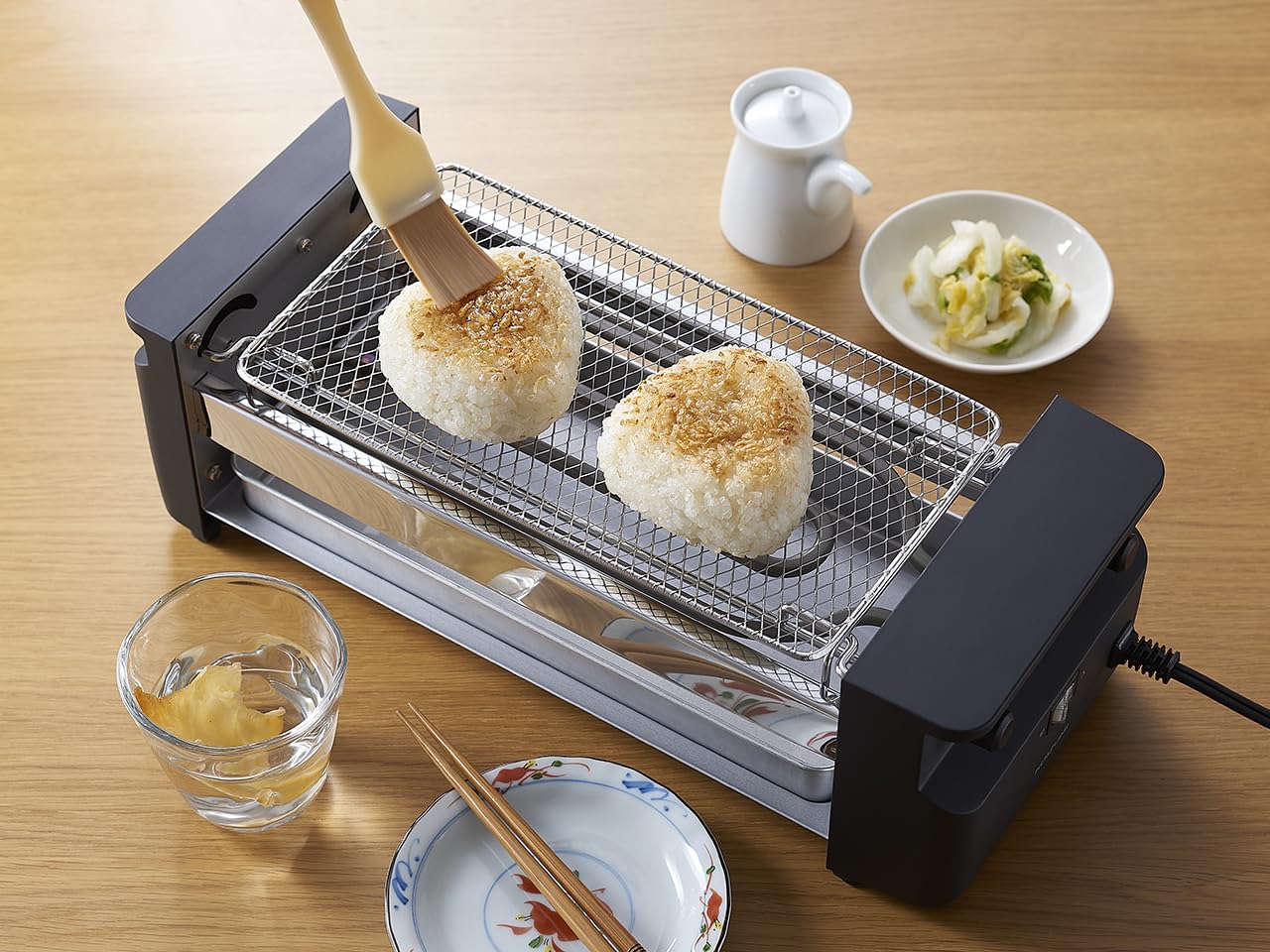 K.Tママ焼6 Amazon | コイズミ 炉端焼き器 卓上 電気式 焼き鳥 海鮮焼き 焼肉