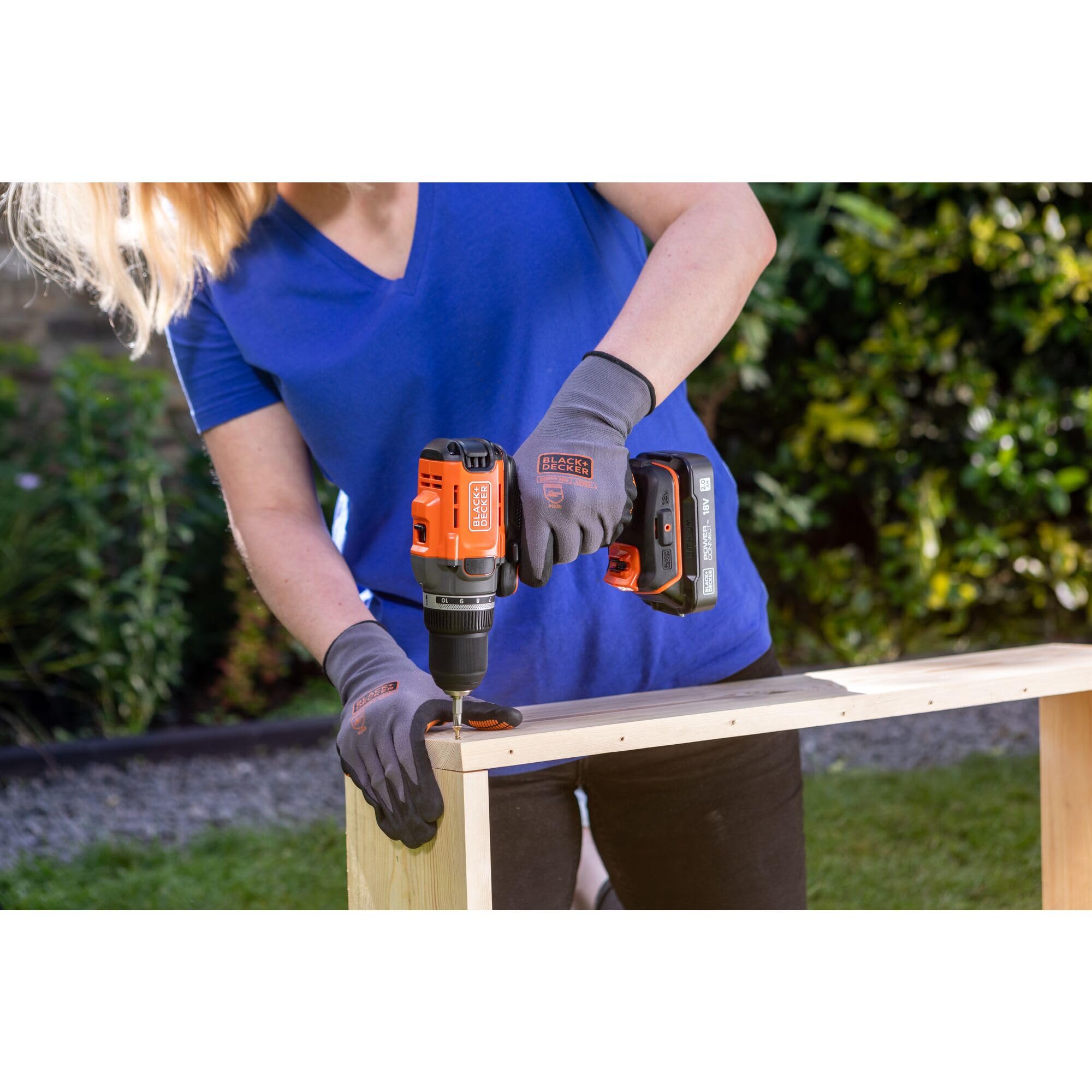 BLACK+DECKER POWERCONNECT™ 18 V wiertarko-wkrętarka akumulatorowa z 2 bateriami 2,0 Ah, ładowarką 1 A i Kitboxem, BCD382D2XK-QW
